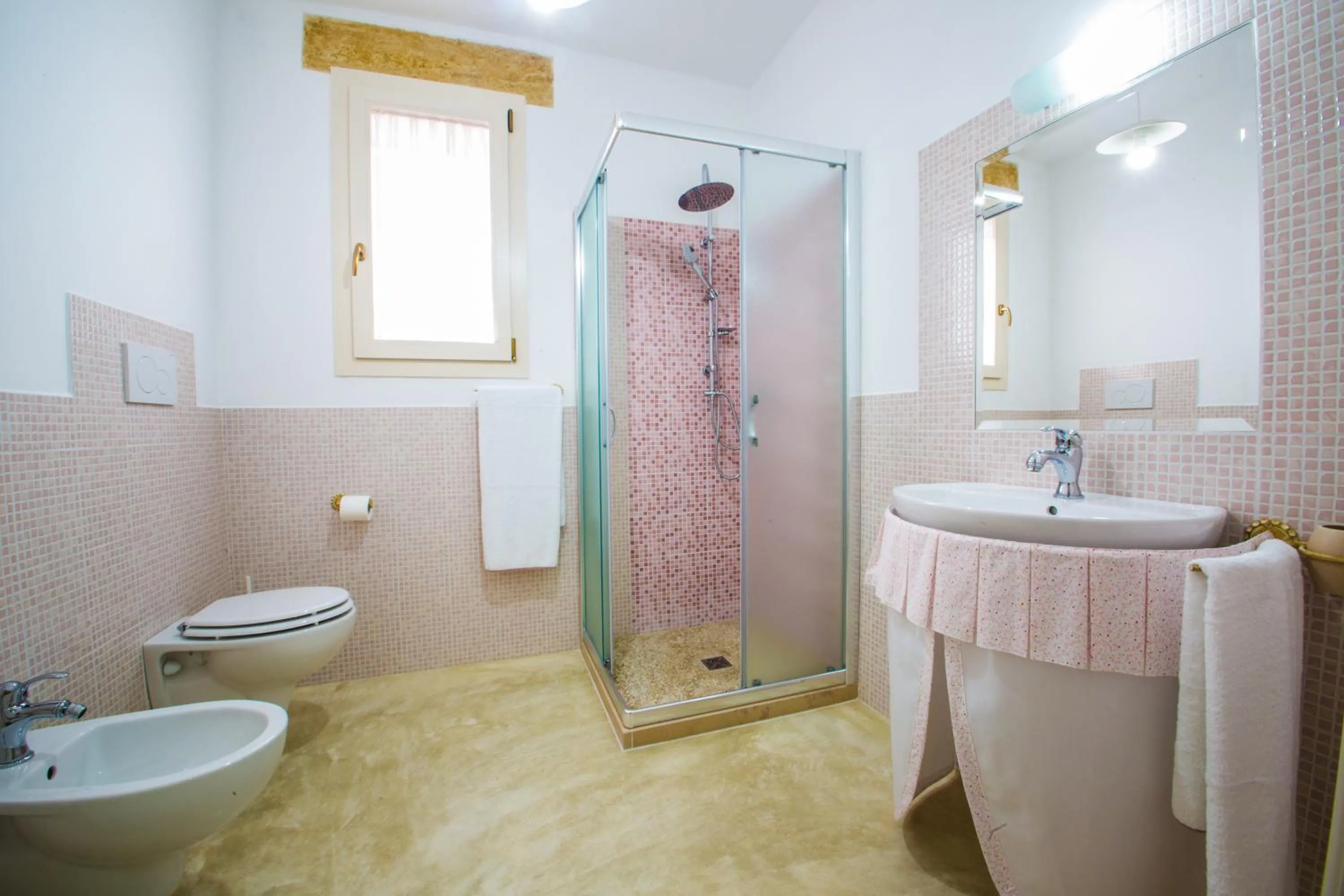 Bathroom in Blue and Blue