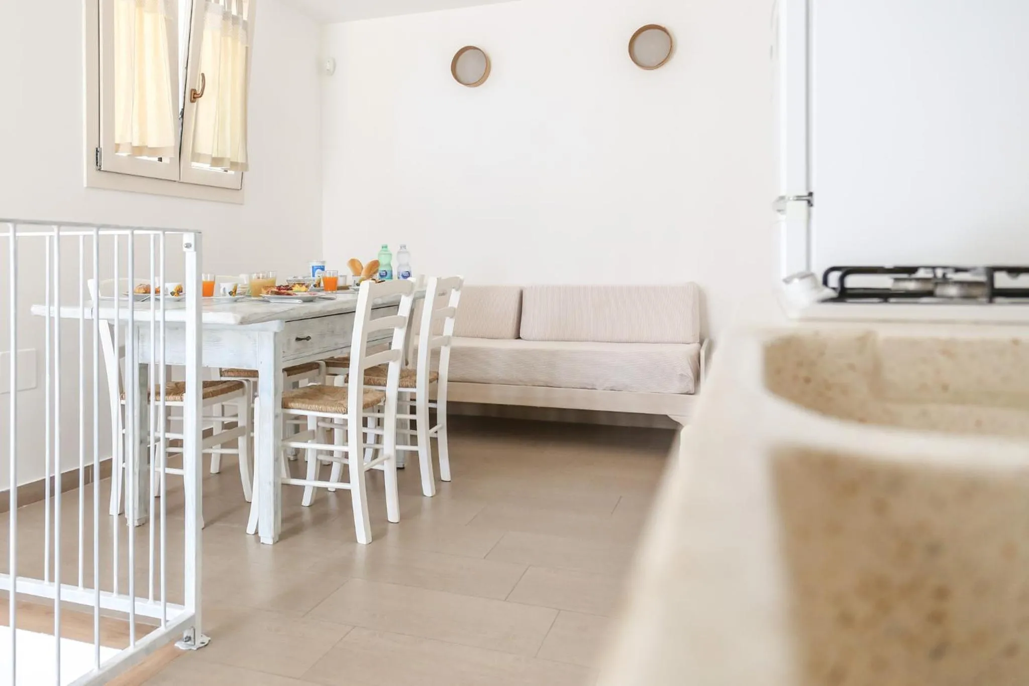 Dining area in Blue and Blue
