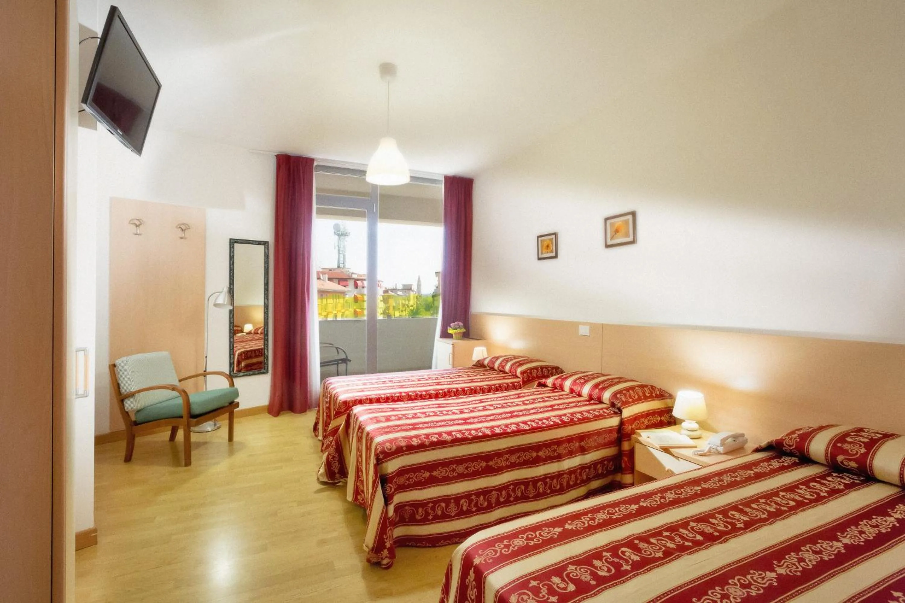 Photo of the whole room in Hotel Palladio