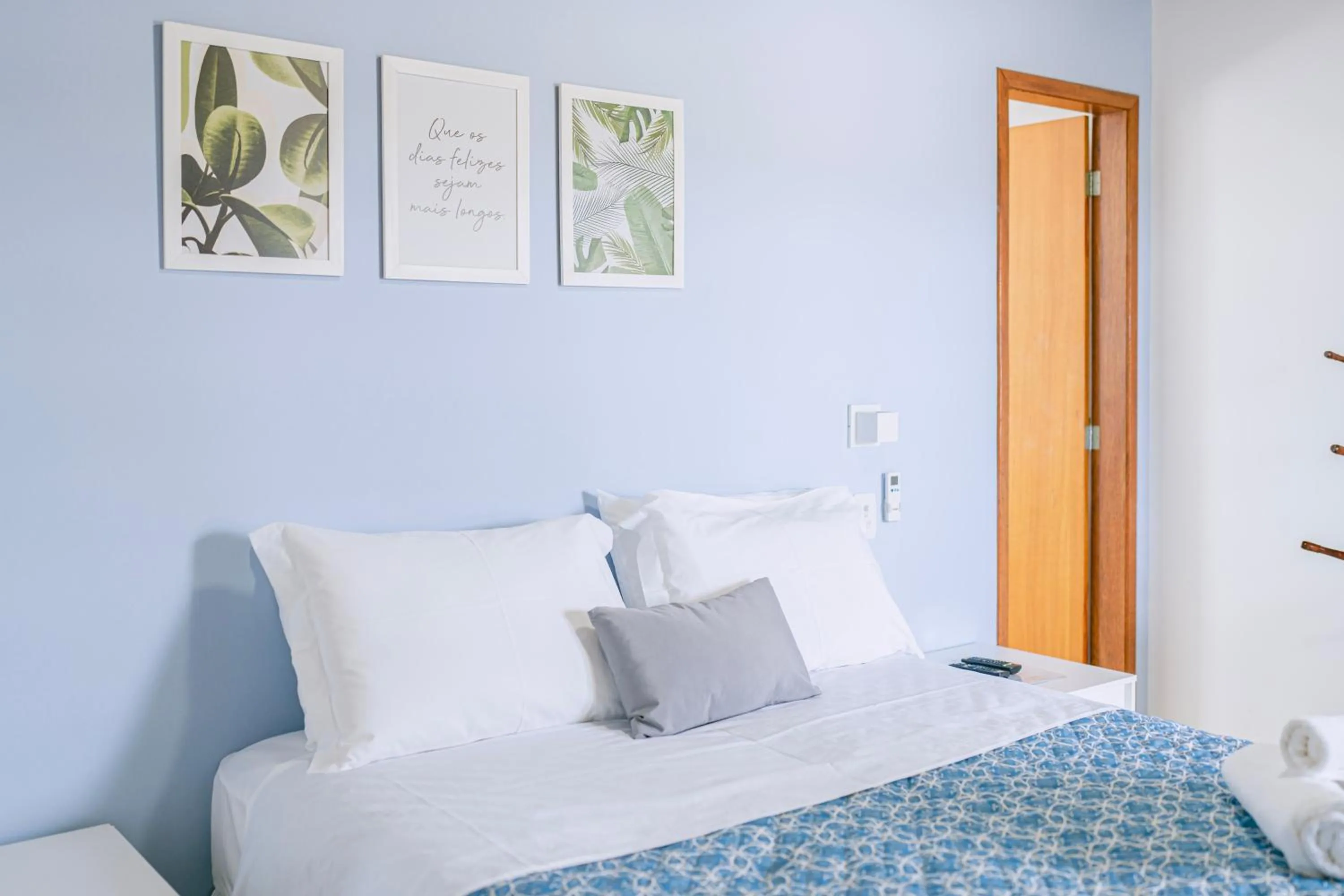 Photo of the whole room, Bed in Pousada CafeMar Búzios