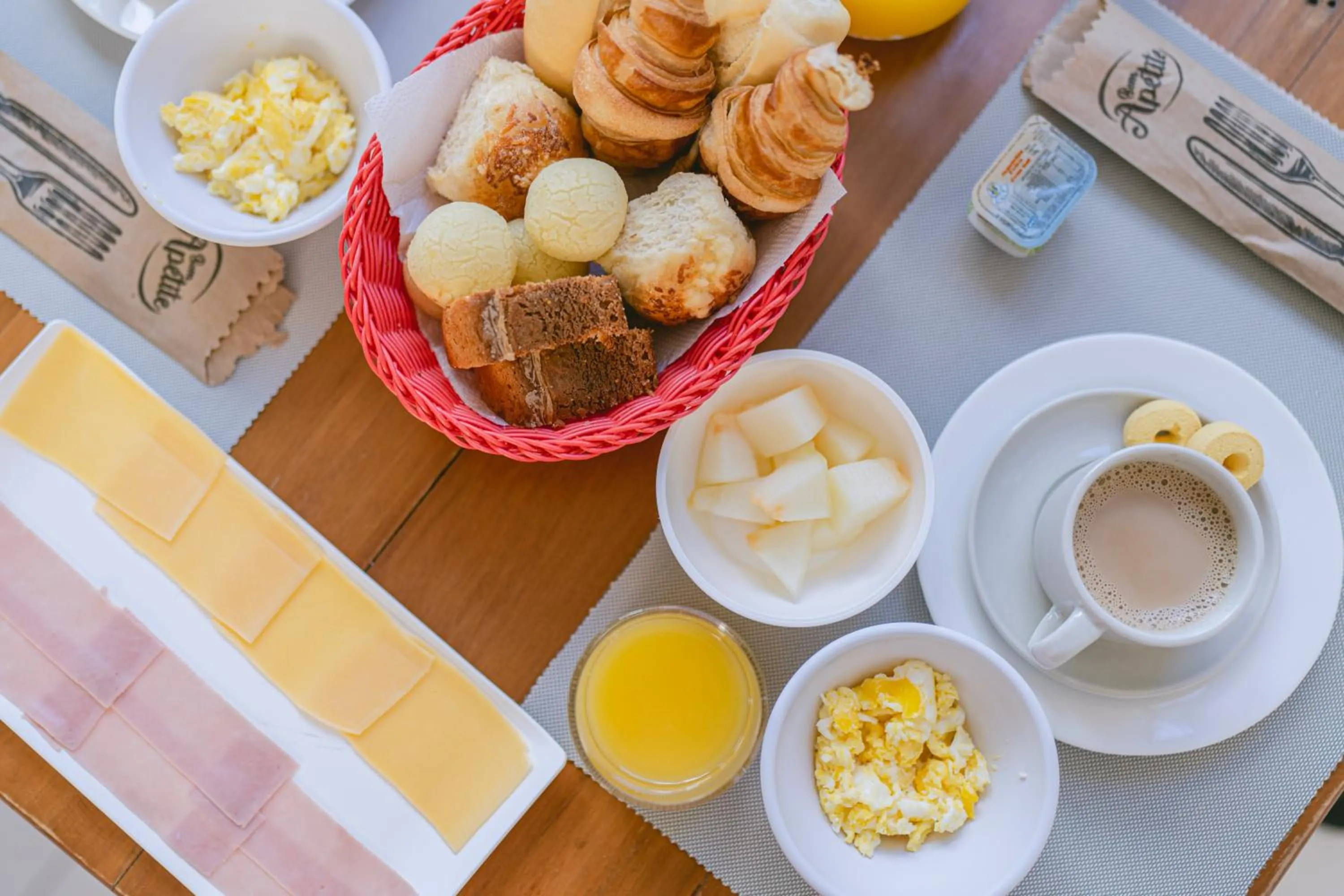 Breakfast in Pousada CafeMar Búzios