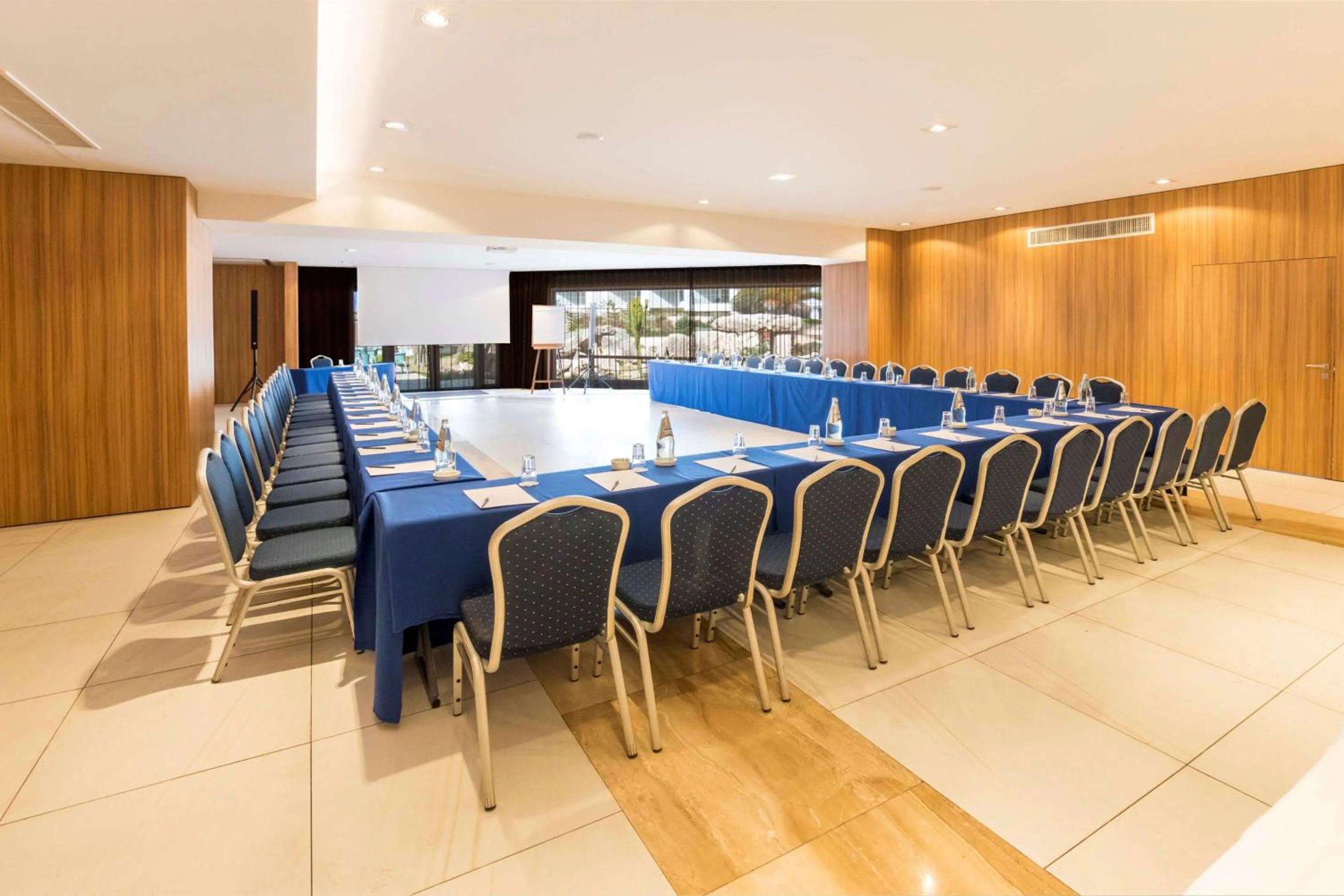 Meeting/conference room in DoubleTree by Hilton Malta