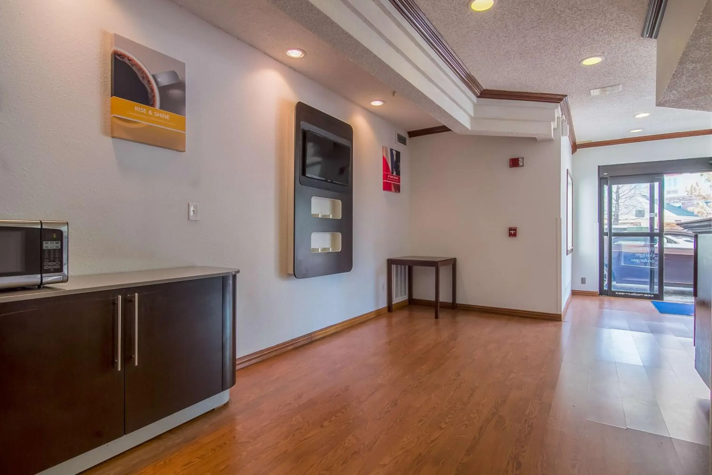 Restaurant/places to eat in Motel 6-Dallas, TX - North - Richardson Restaurant/places to eat in Motel 6-Dallas, TX - North - Richardson