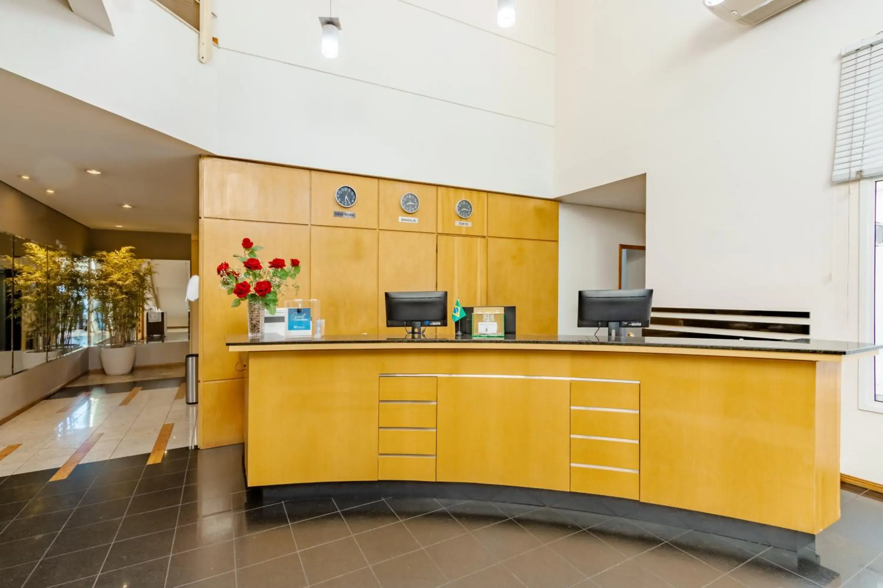 Lobby or reception in Bristol Centro Civico Curitiba Lobby or reception in Bristol Centro Civico Curitiba