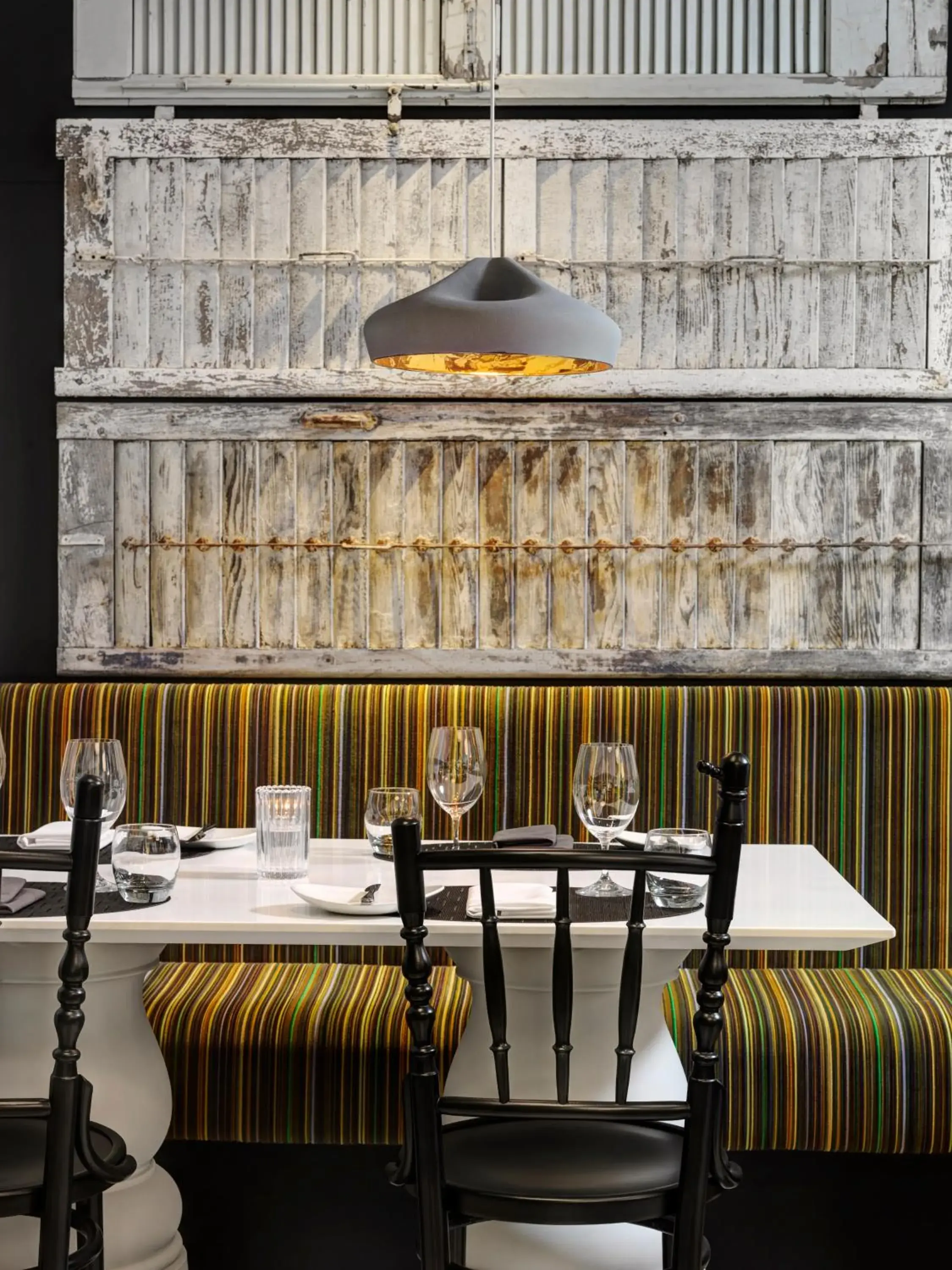 Restaurant/places to eat in Hotel Arts Restaurant/places to eat in Hotel Arts