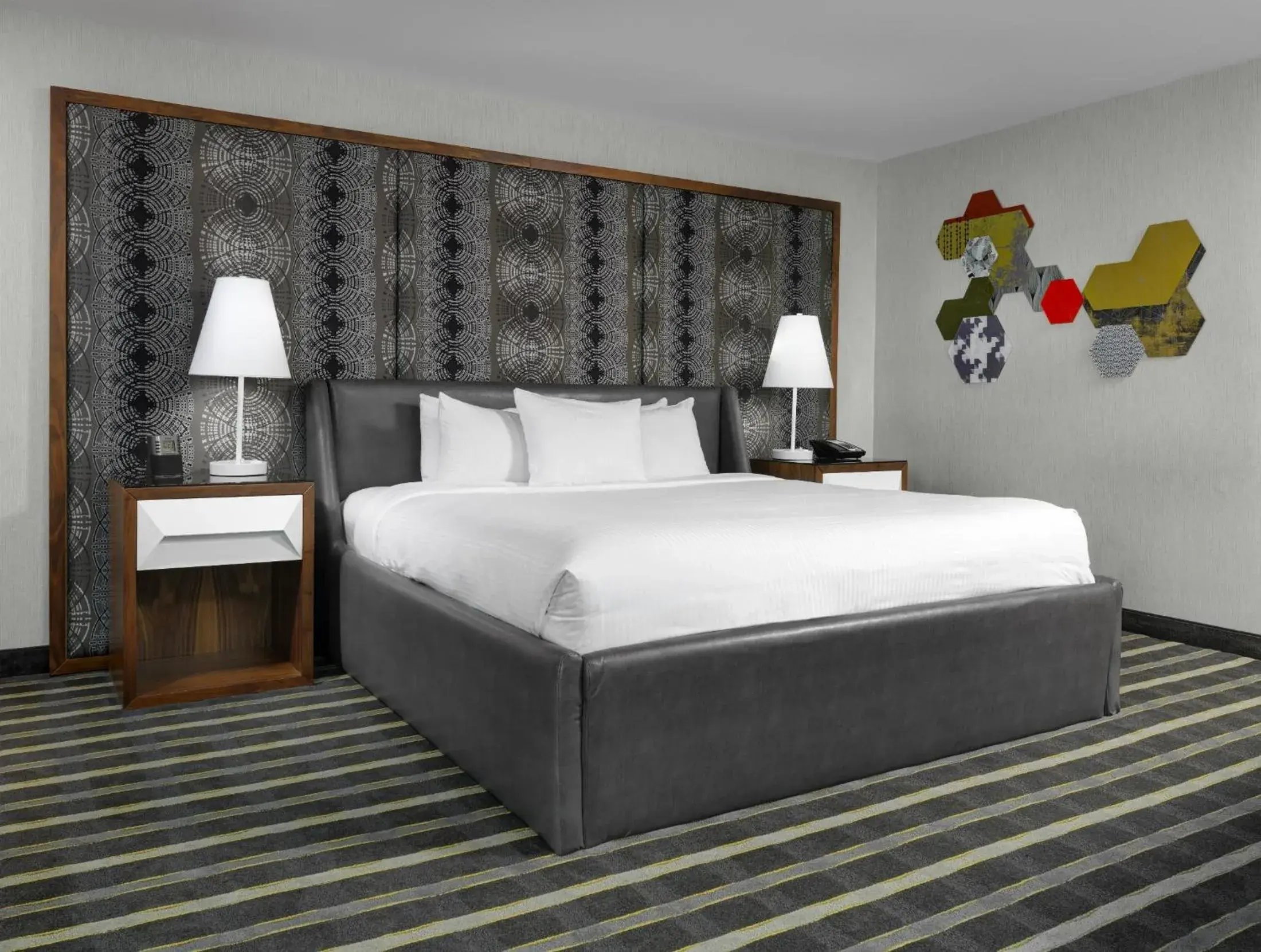 Bedroom, Bed in Hotel Arts Bedroom, Bed in Hotel Arts