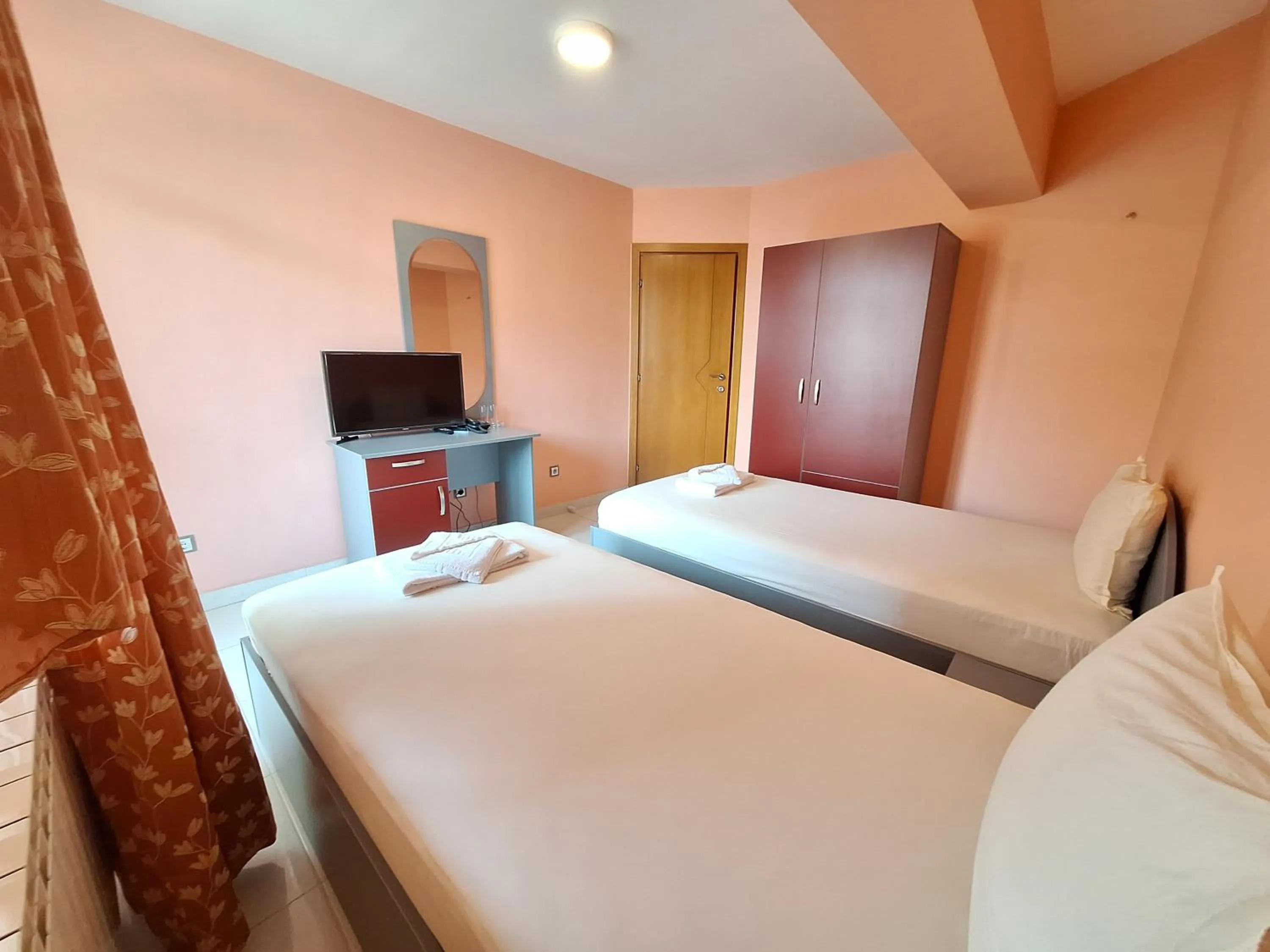 Bed in Hotel Ertancom