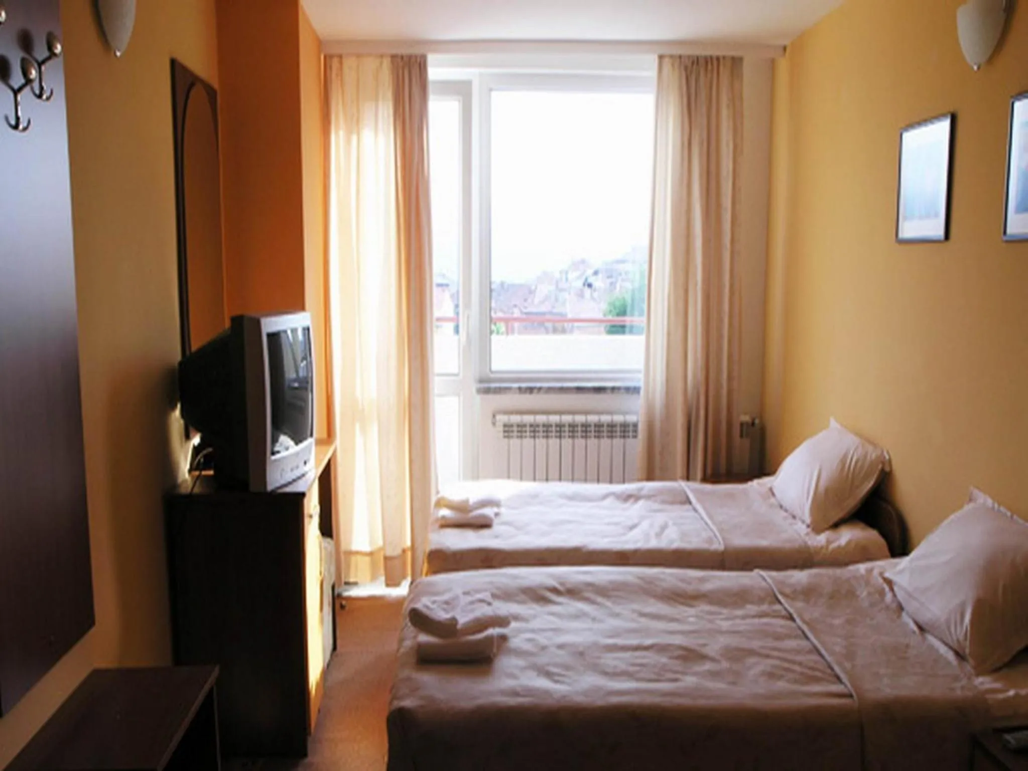 Photo of the whole room, Bed in Hotel Ertancom