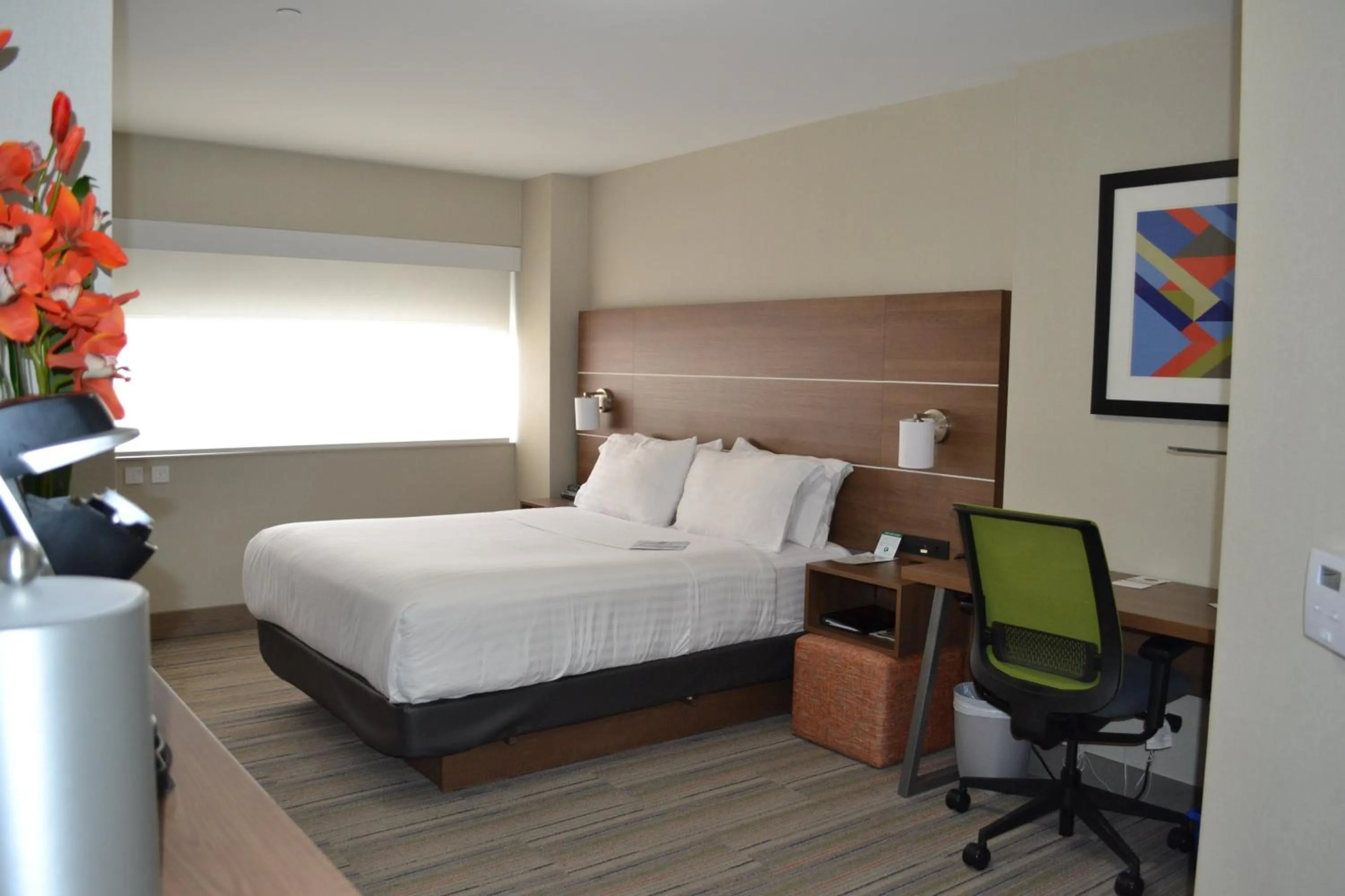 Photo of the whole room, Bed in Holiday Inn Express Hotel & Suites Saint John Harbour Side by IHG