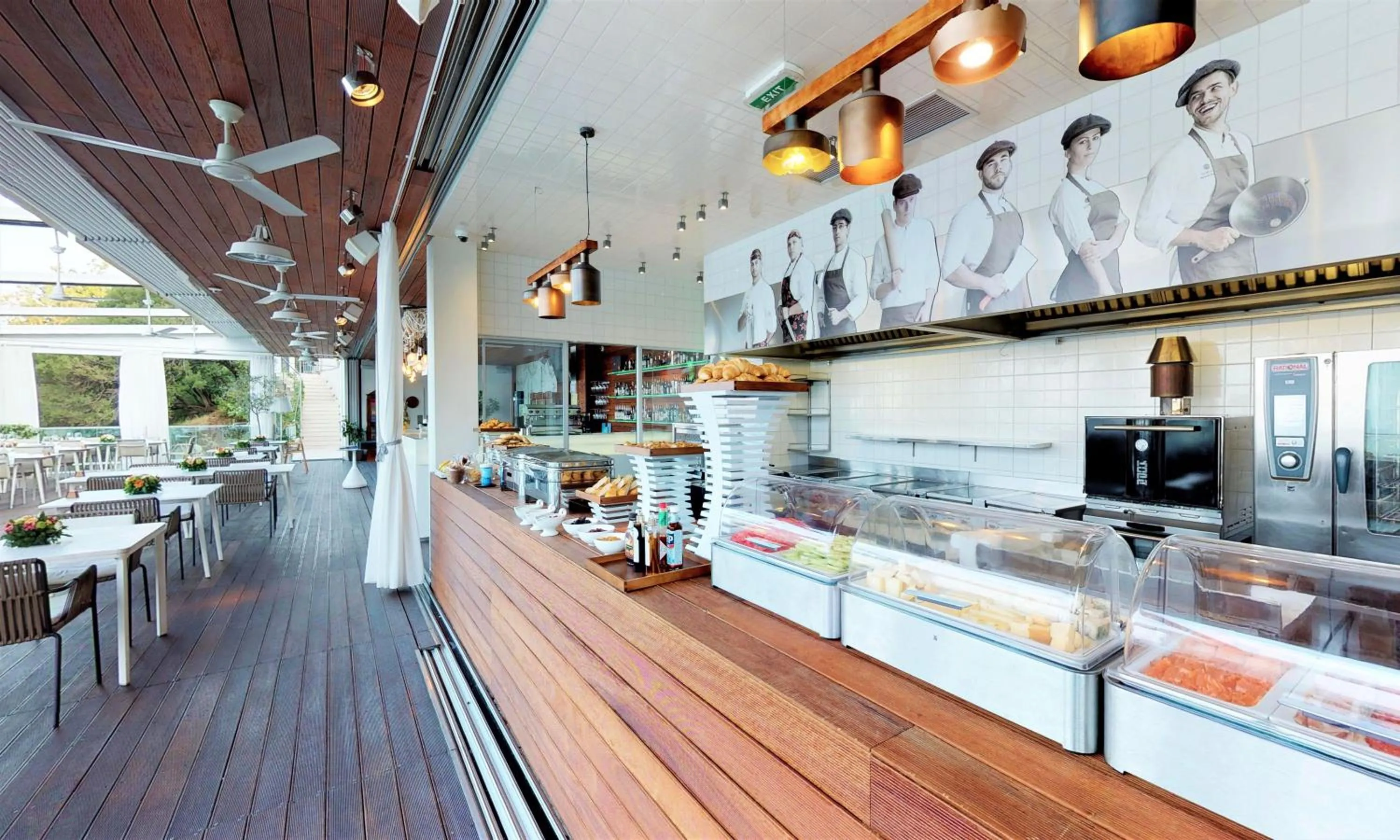 Buffet breakfast in Dukley Hotel & Resort