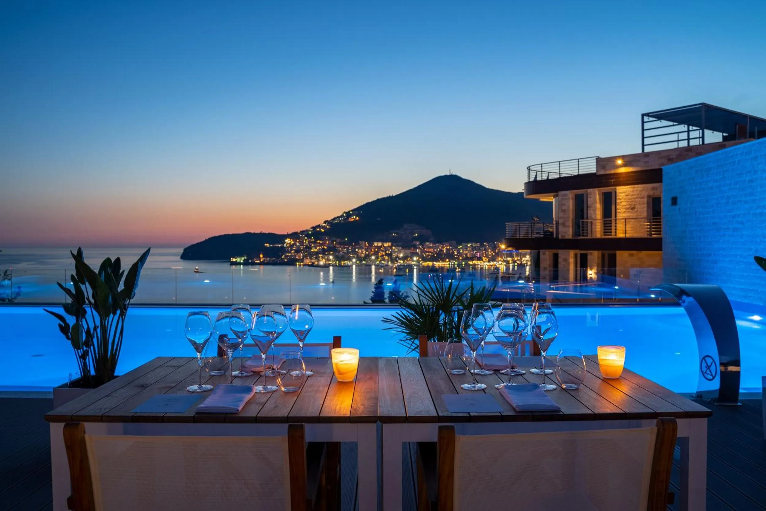 Restaurant/places to eat in Dukley Hotel & Resort