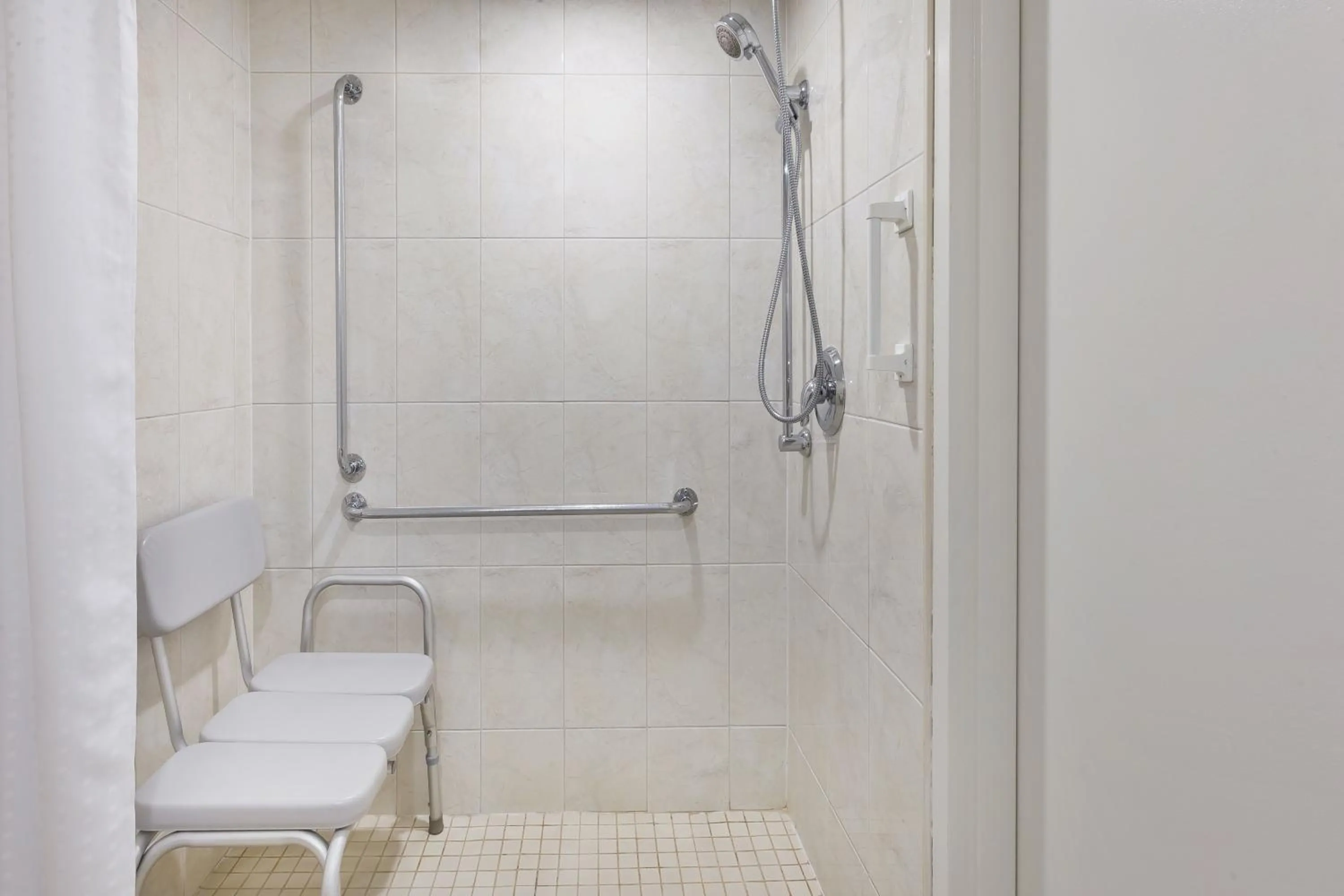 Photo of the whole room in Holiday Inn St Johns by IHG