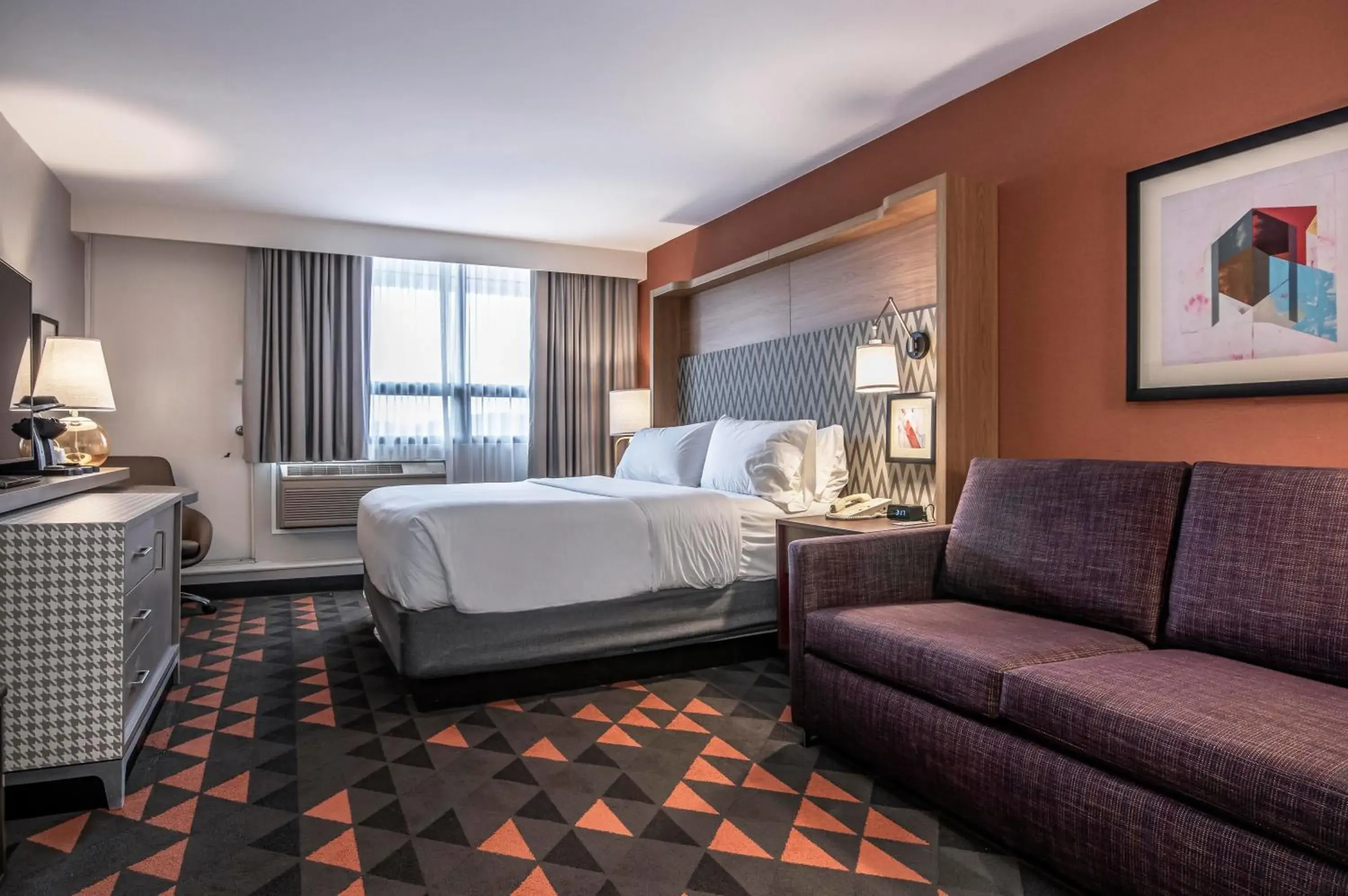 Photo of the whole room, Bed in Holiday Inn St Johns by IHG Photo of the whole room, Bed in Holiday Inn St Johns by IHG