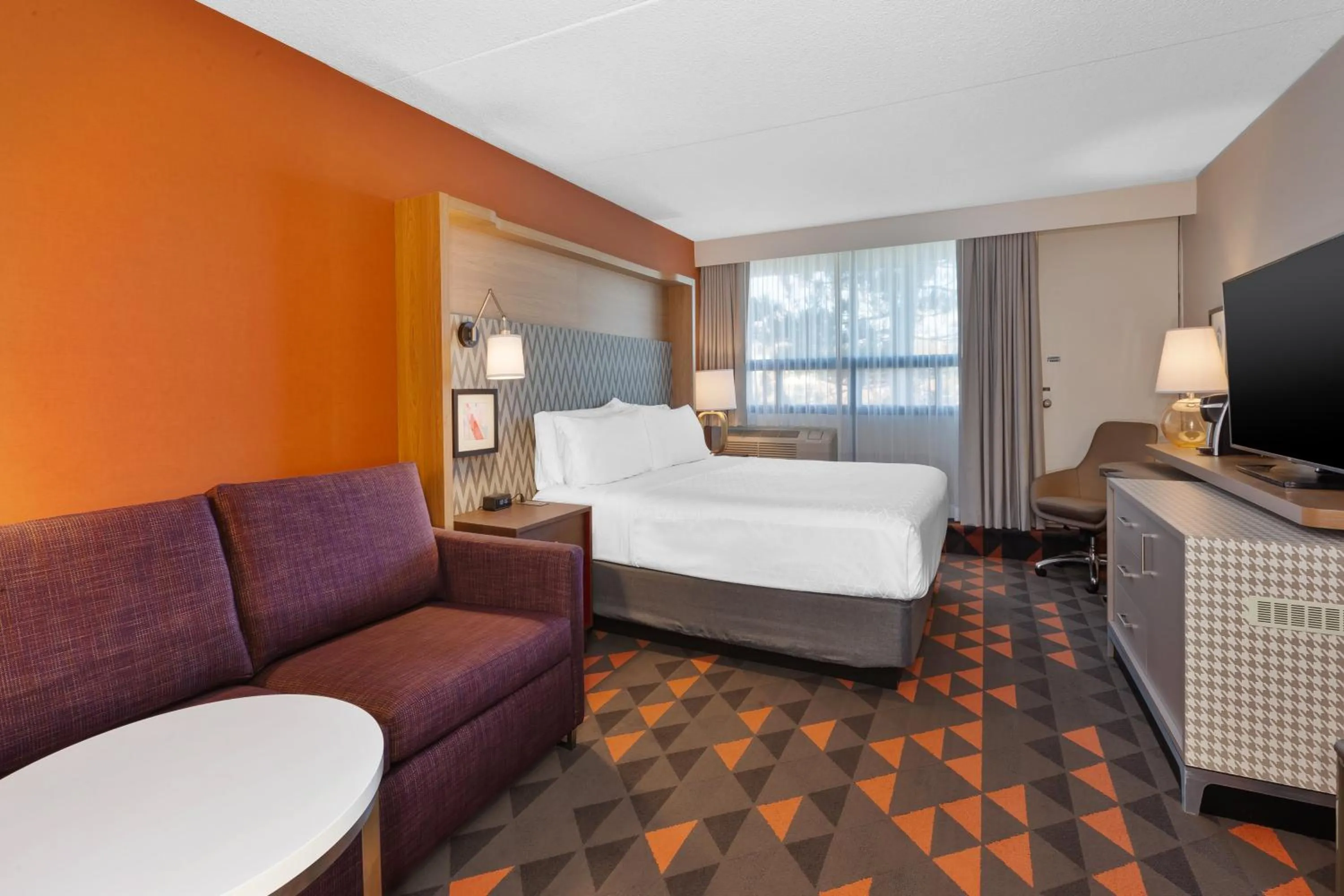 Photo of the whole room, Bed in Holiday Inn St Johns by IHG