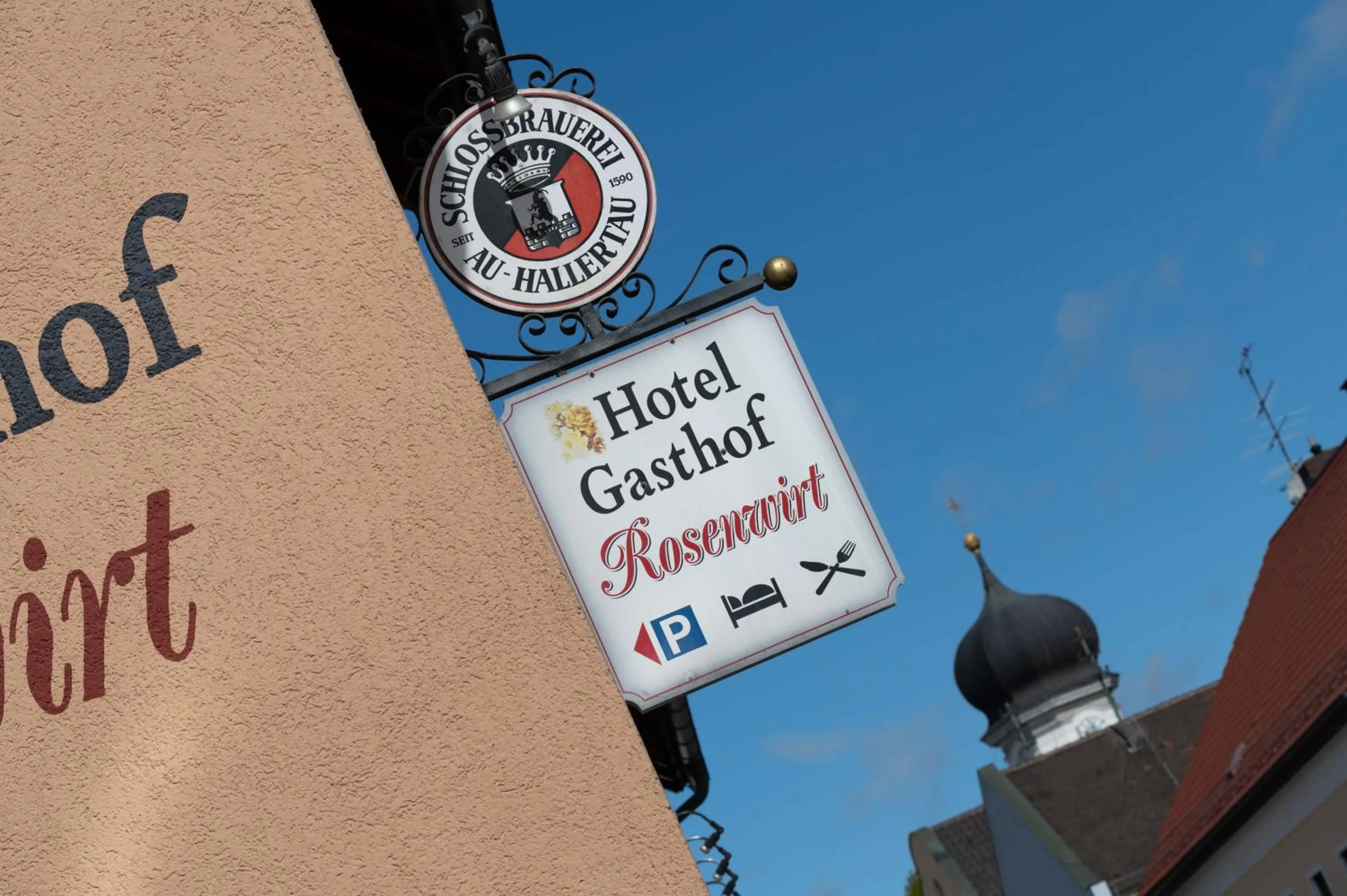 Property building in Hotel Gasthof Rosenwirt