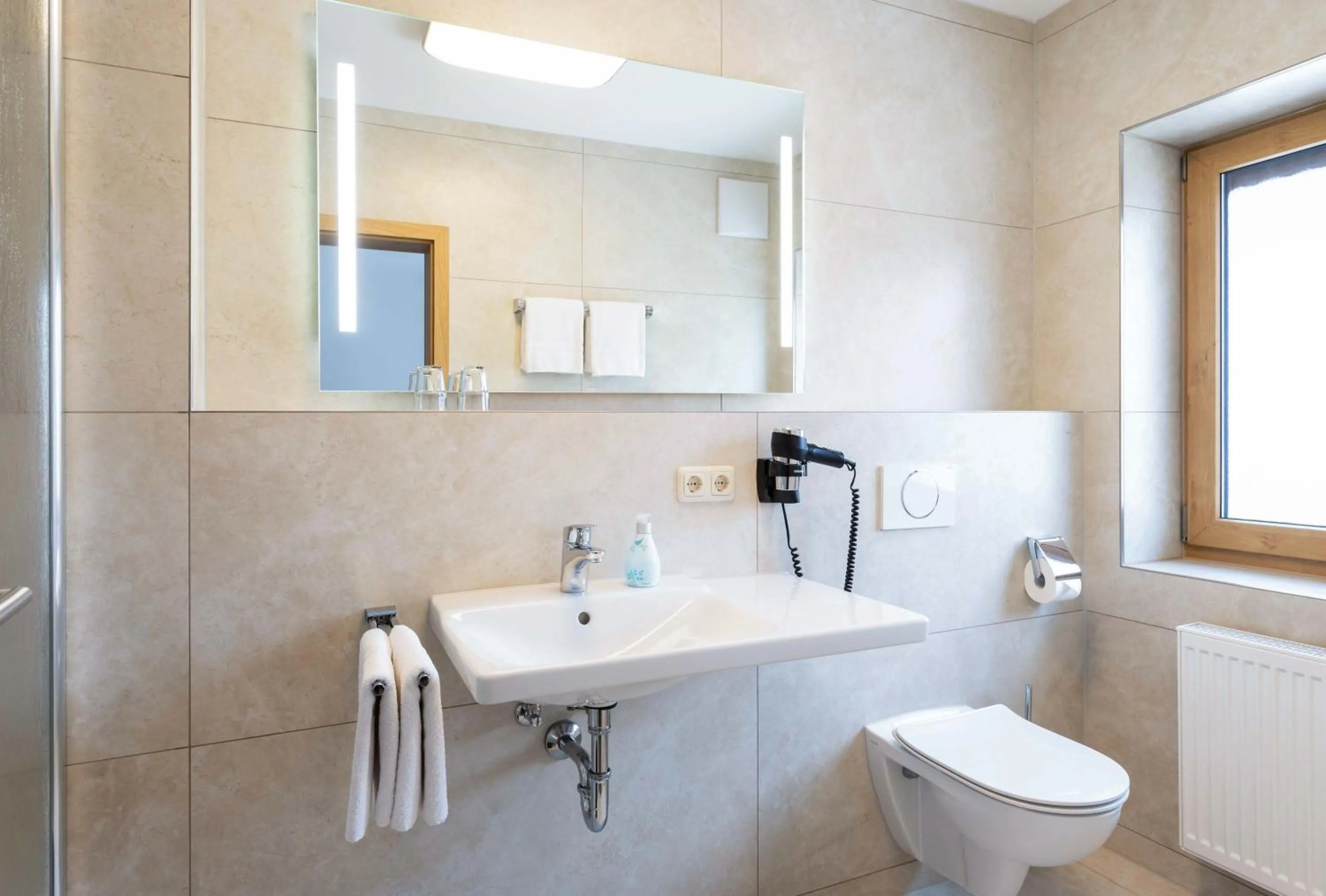 Shower in Hotel Gasthof Rosenwirt