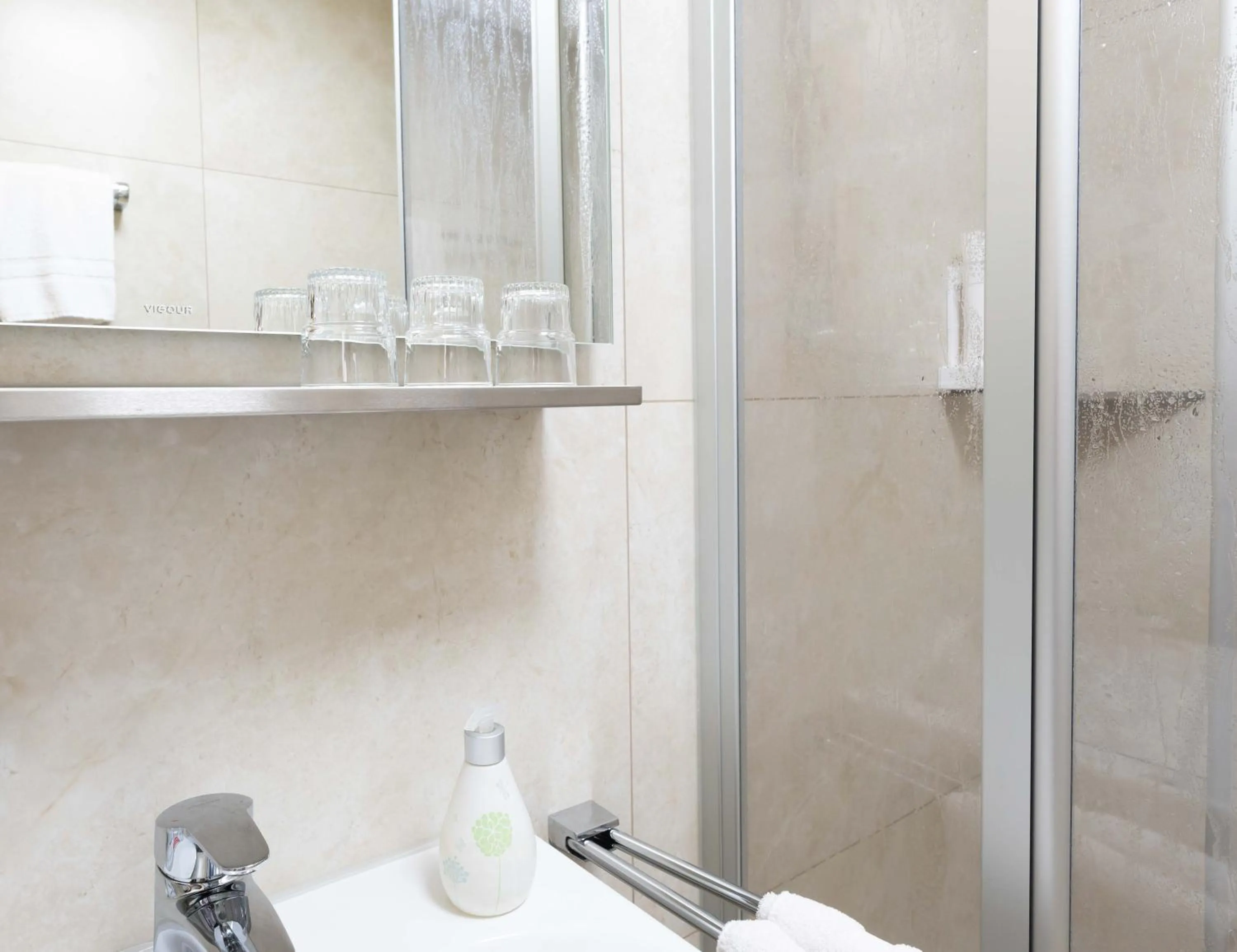 Shower in Hotel Gasthof Rosenwirt