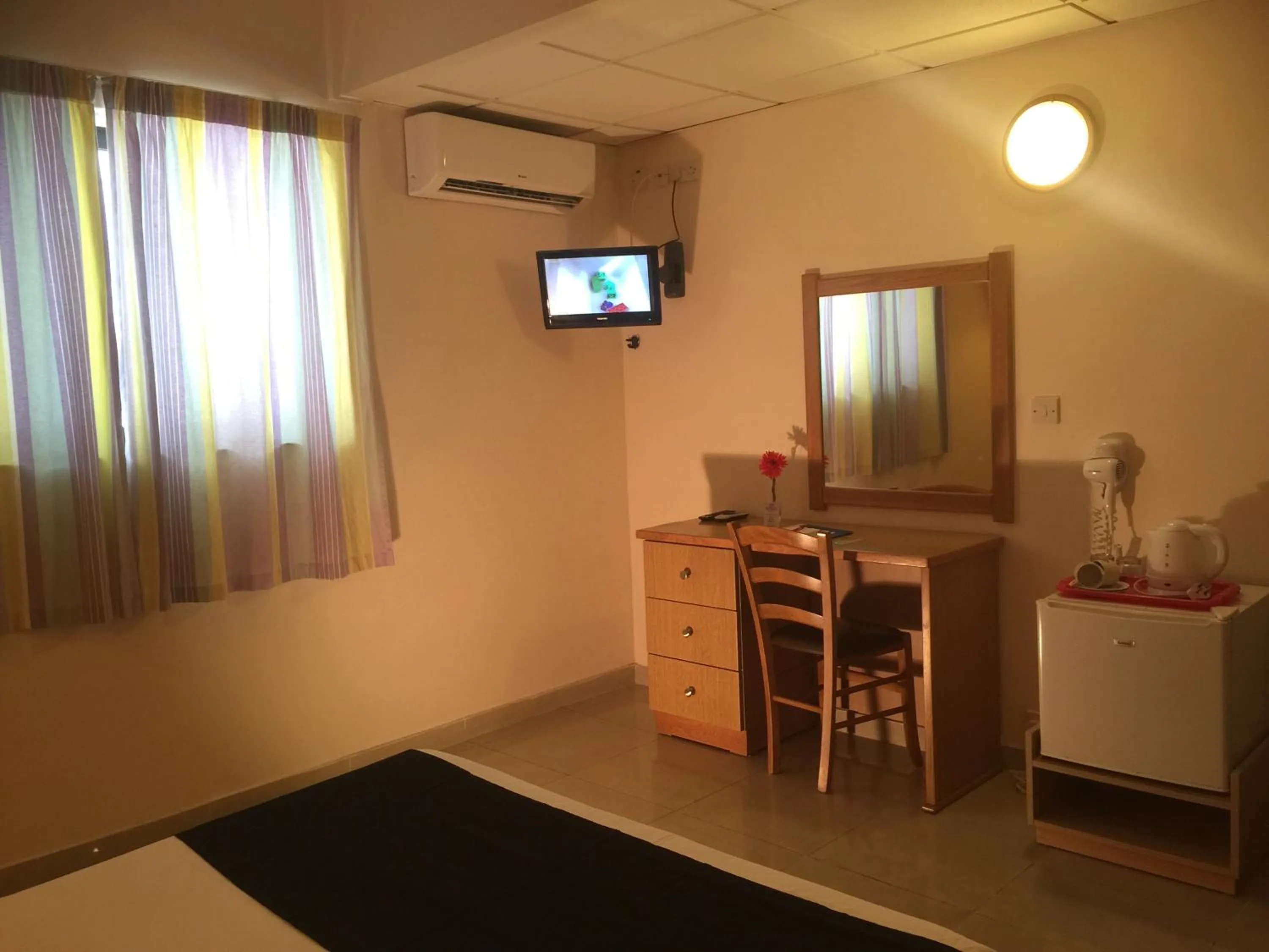 Bed in Dean Hamlet Hotel