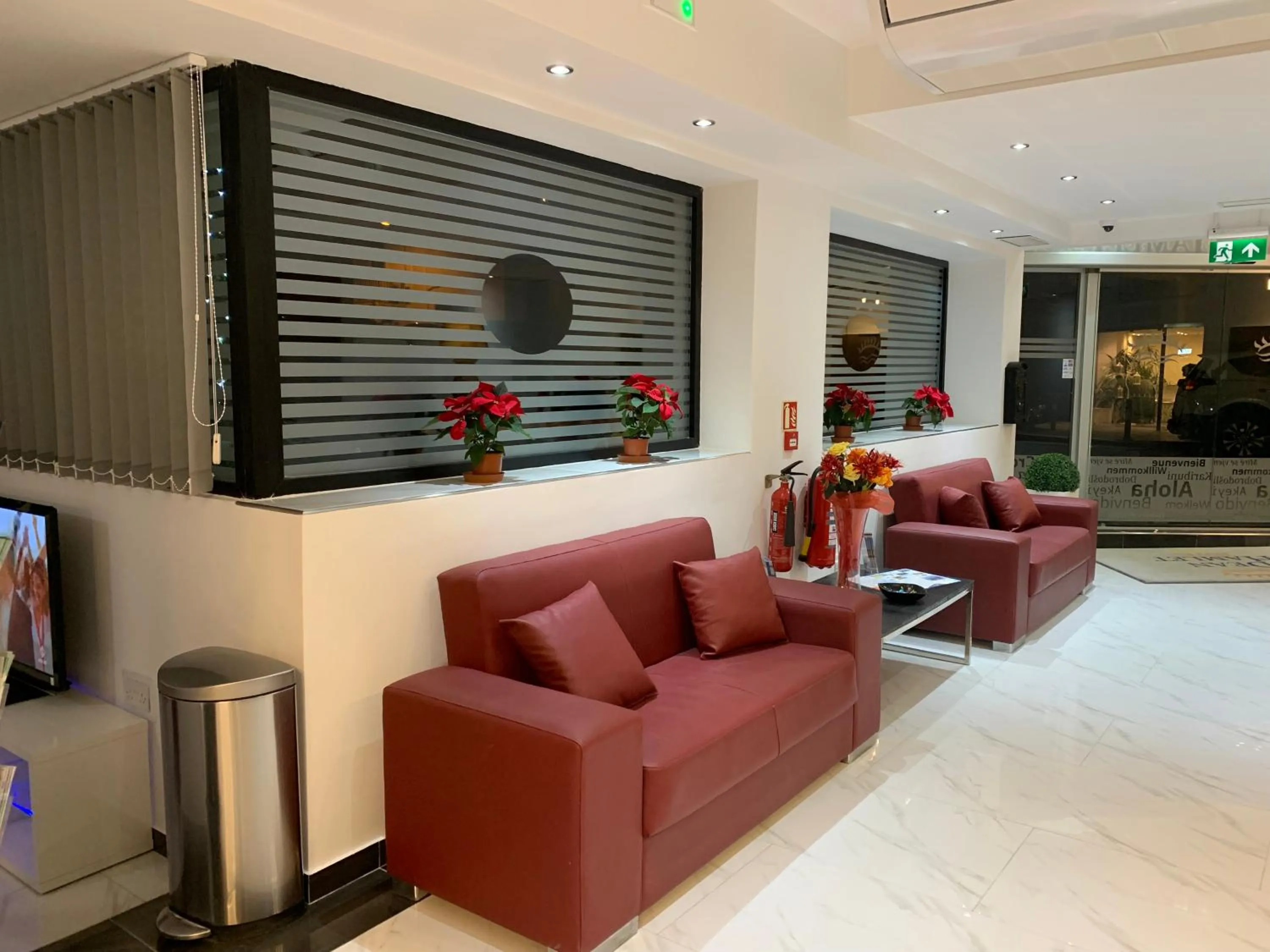 Lobby or reception in Dean Hamlet Hotel