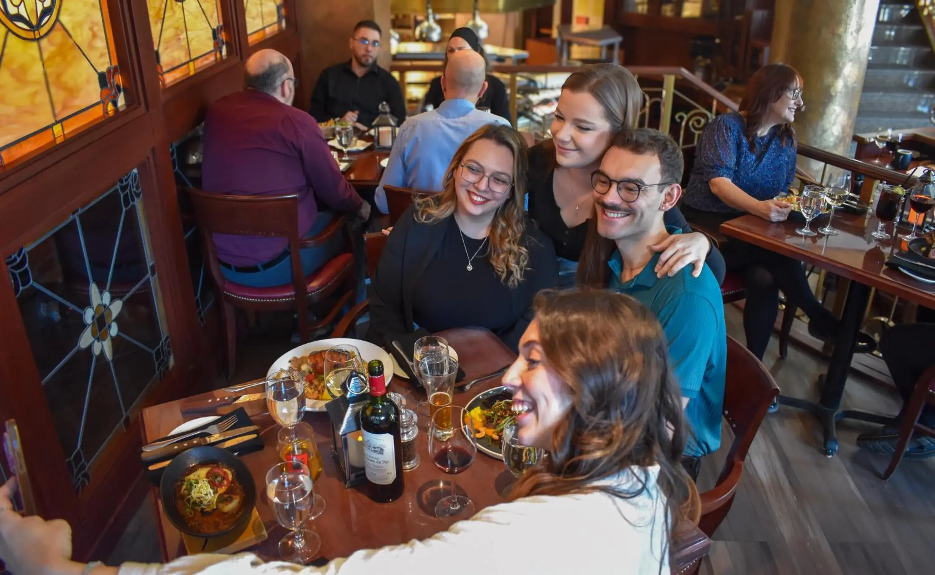 Restaurant/places to eat in Hôtel Palace Royal Centre-Ville Québec par JARO Restaurant/places to eat in Hôtel Palace Royal Centre-Ville Québec par JARO