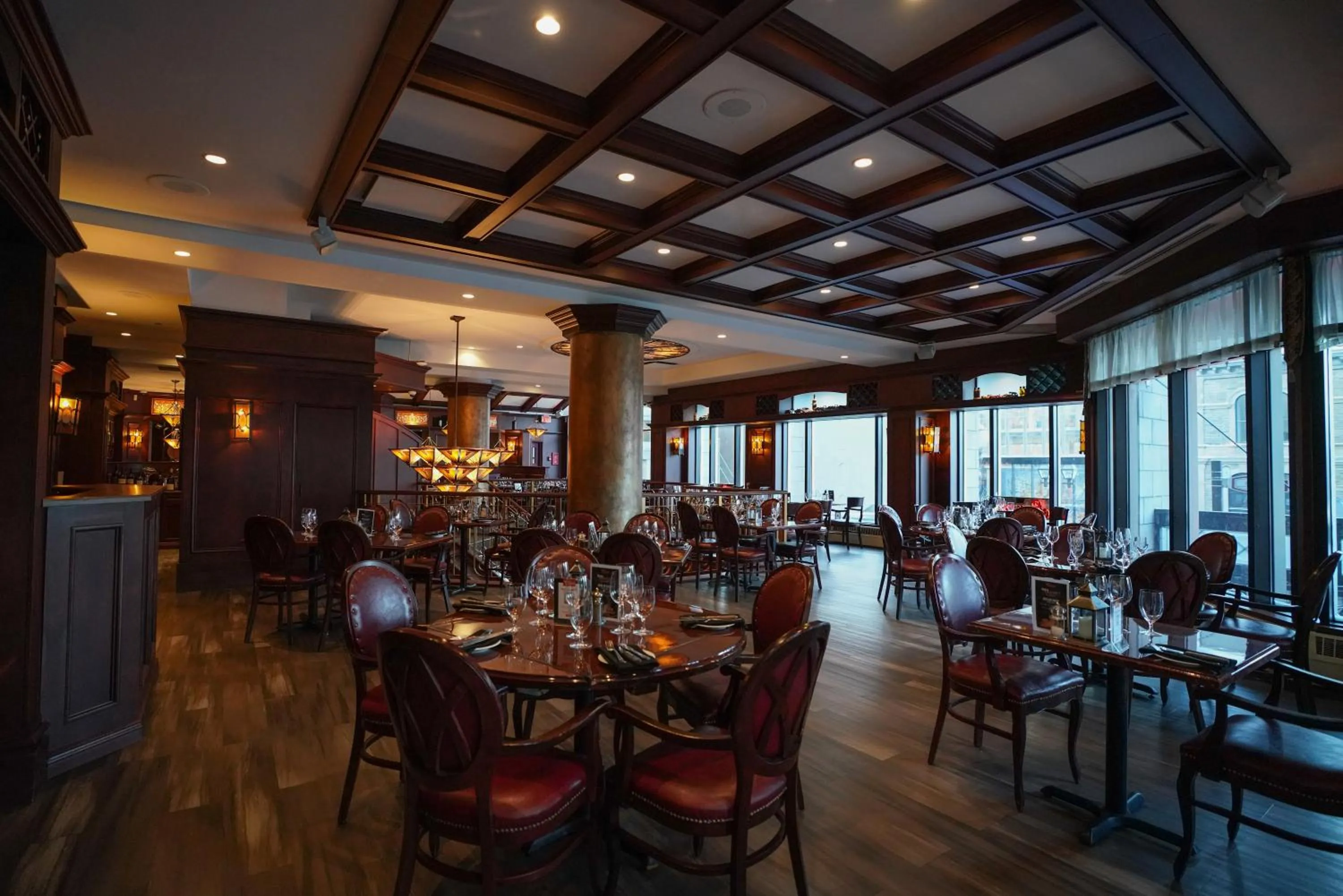 Restaurant/places to eat in Hôtel Palace Royal Centre-Ville Québec par JARO