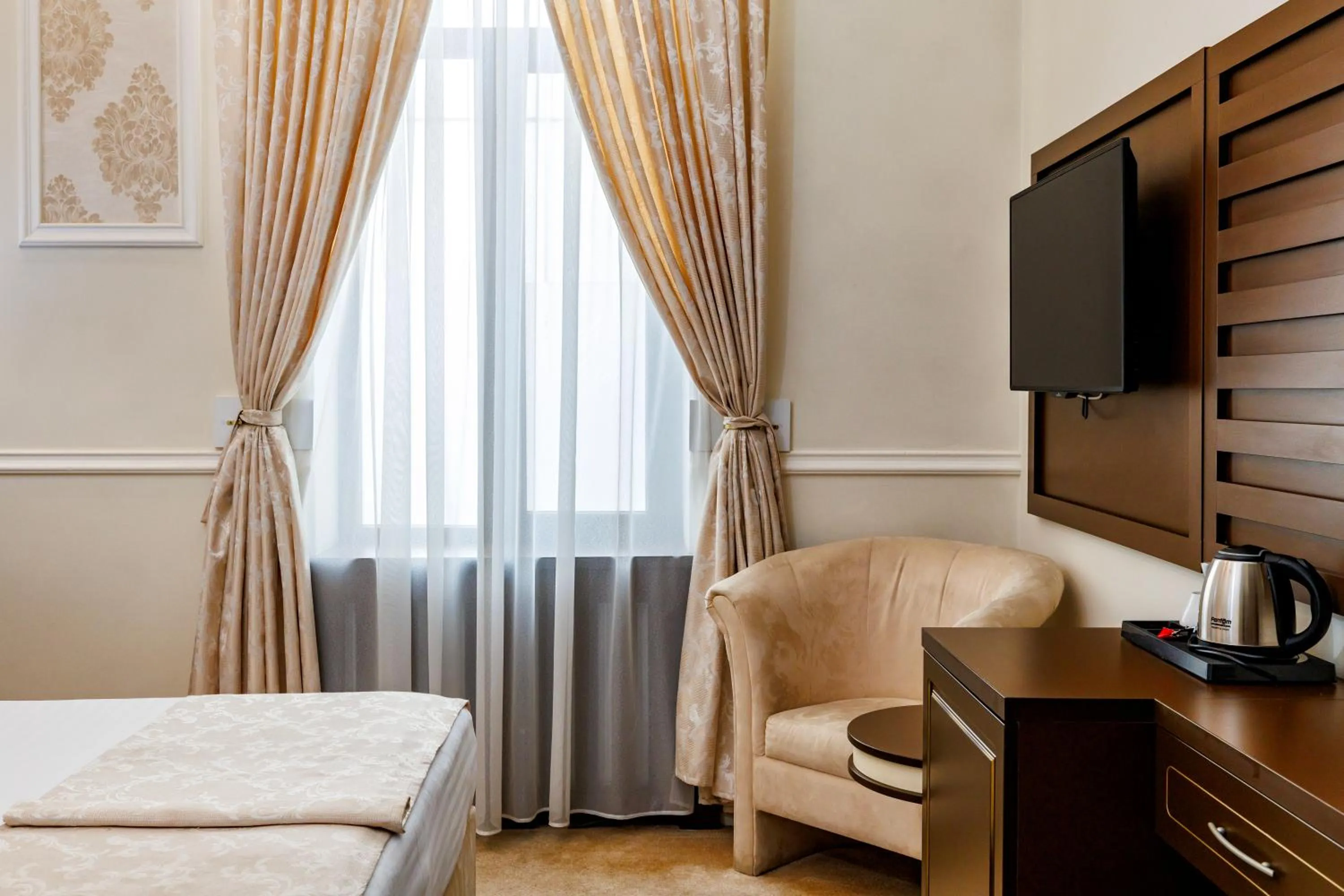 Bed in La Strada Boutique Villa