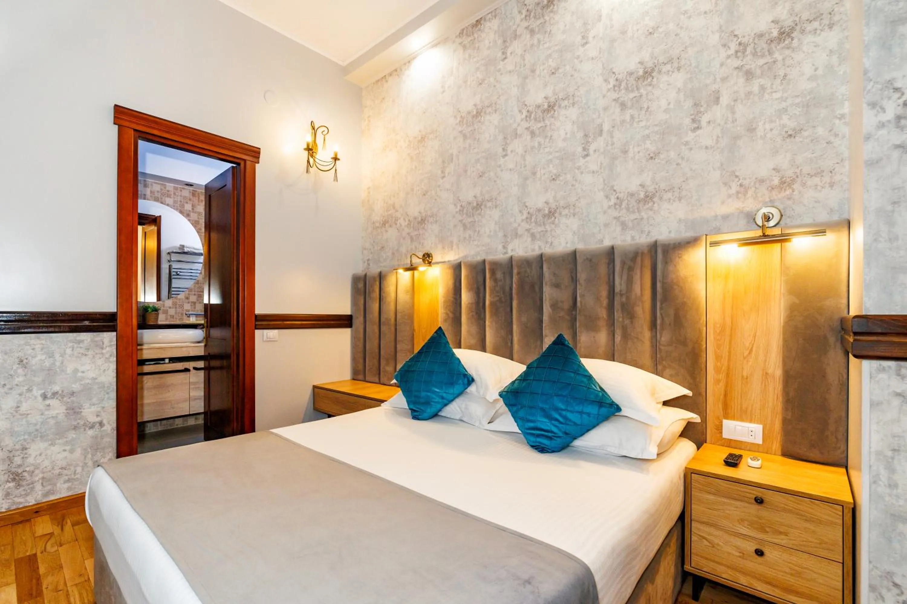 Photo of the whole room, Bed in La Strada Boutique Villa