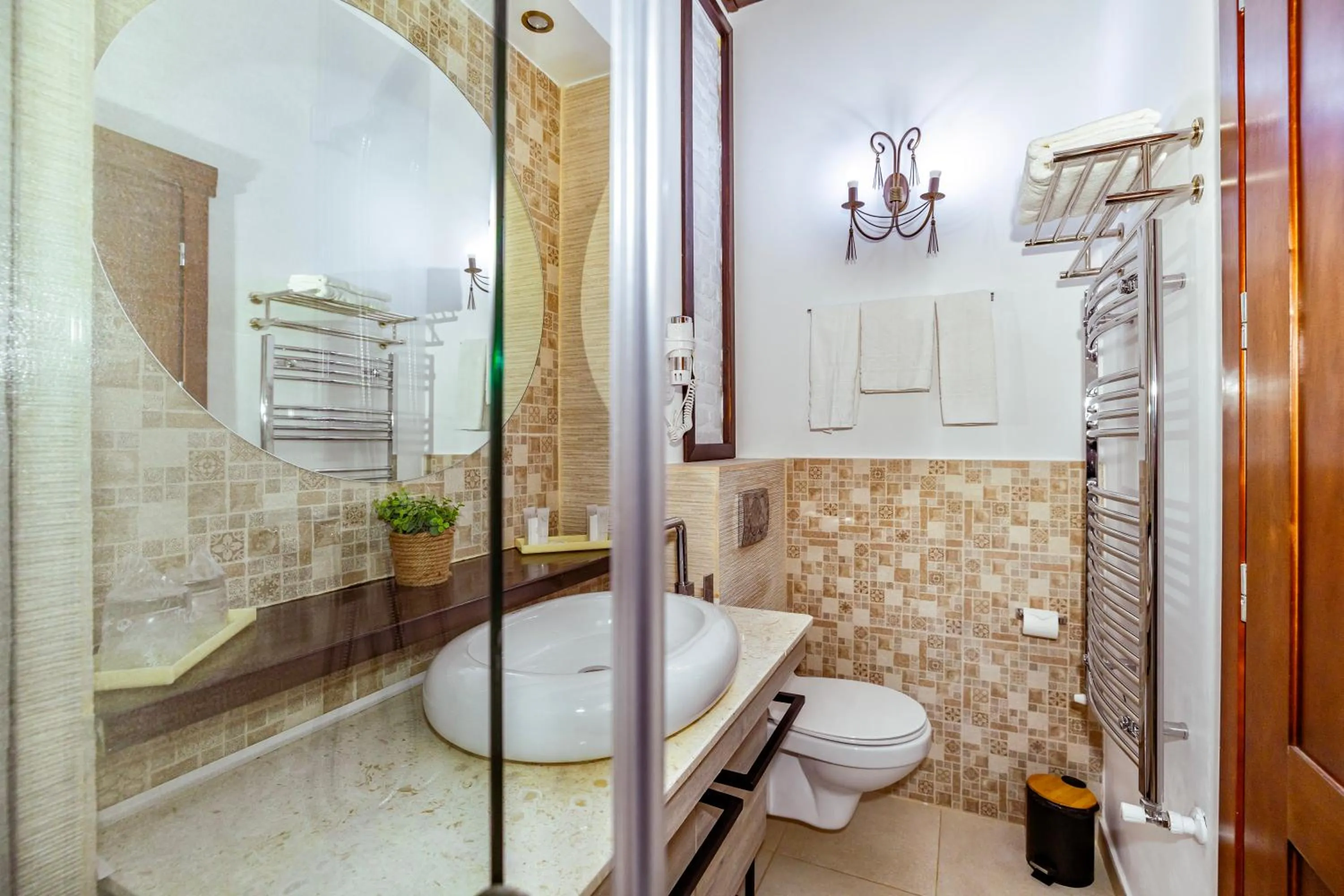 Bathroom in La Strada Boutique Villa