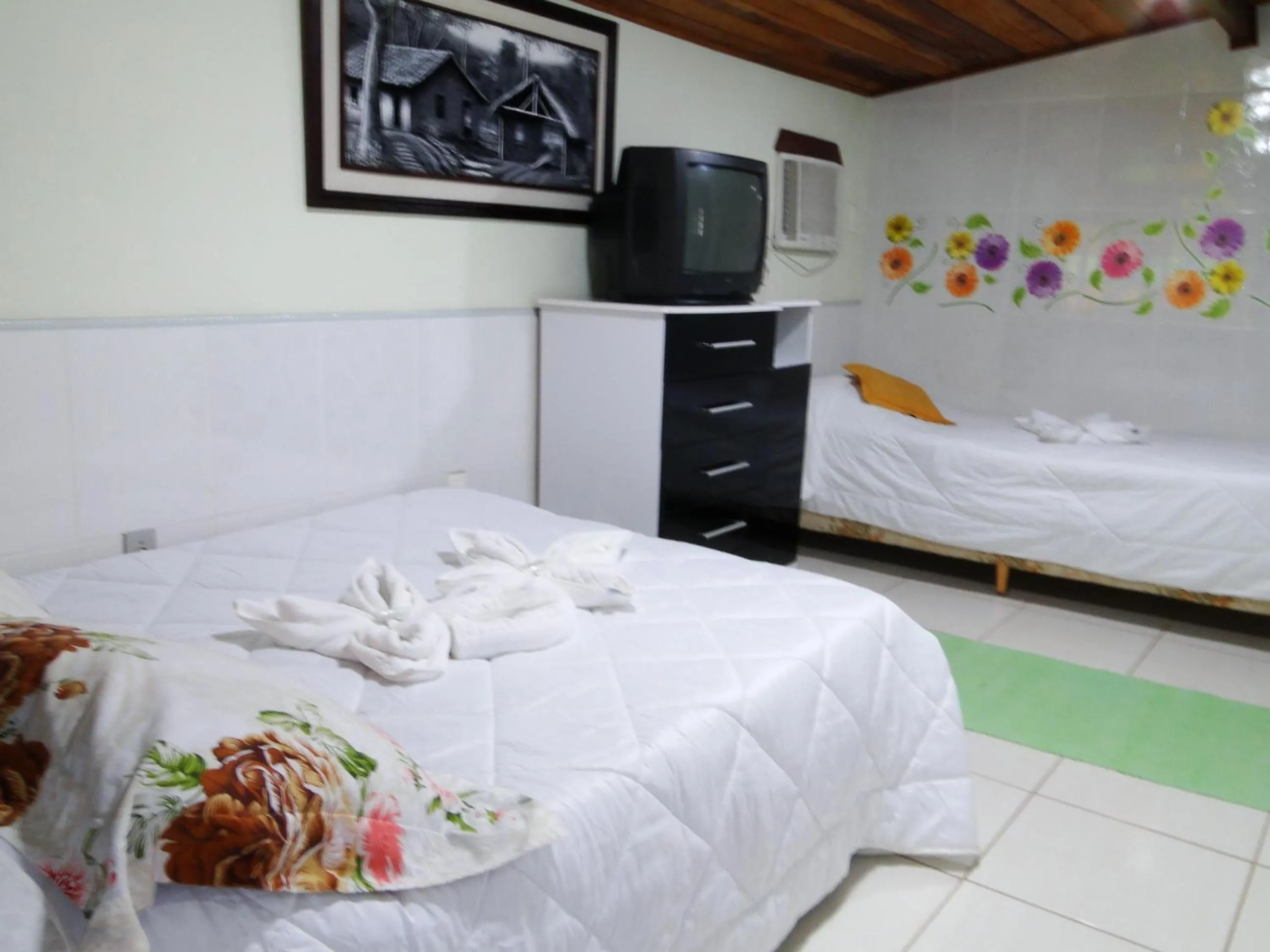 Photo of the whole room, Bed in Pousada das Acerolas