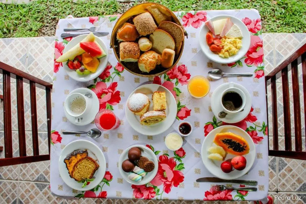 Breakfast in Pousada das Acerolas
