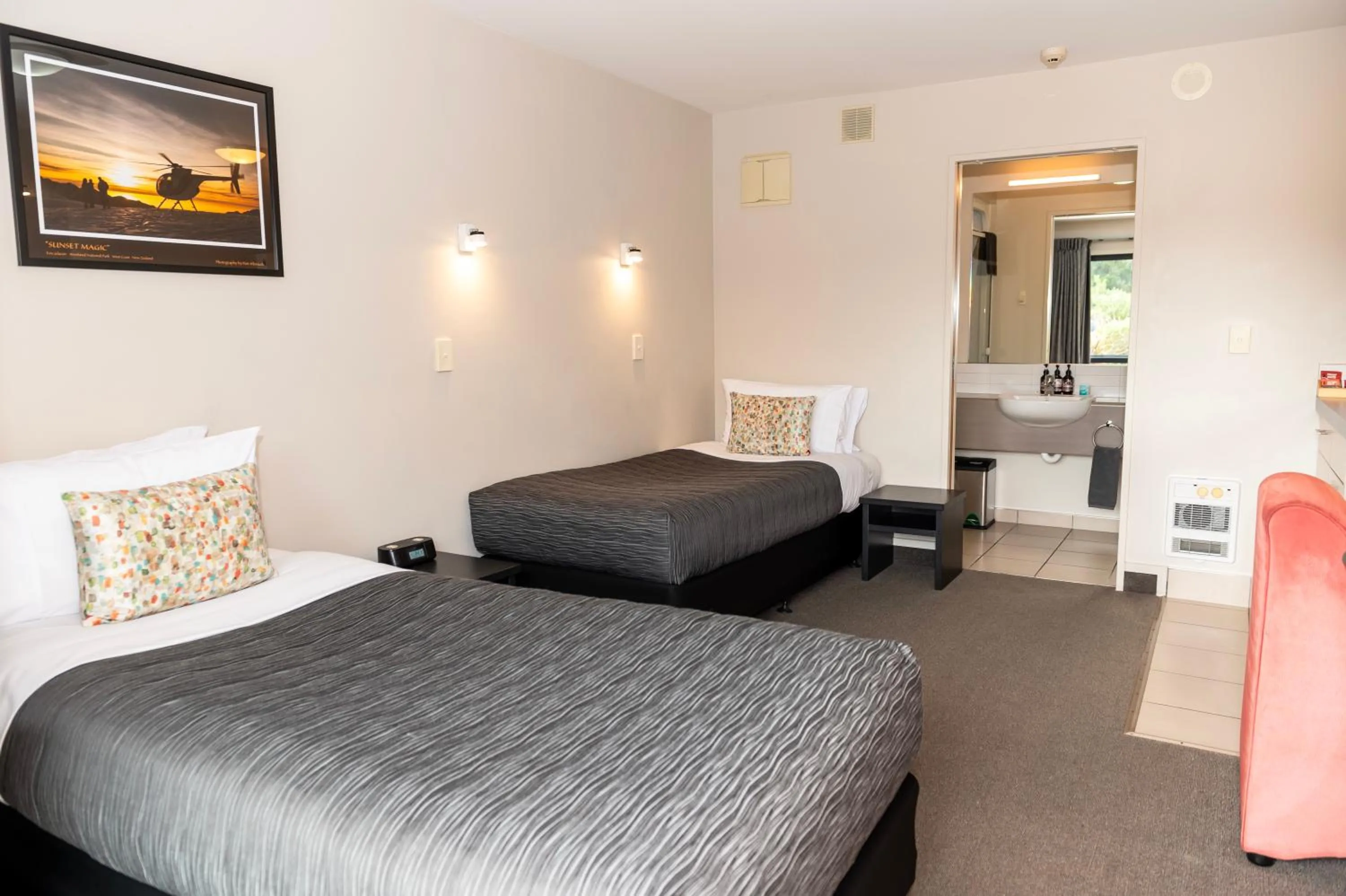 Bed in Bella Vista Motel Fox Glacier