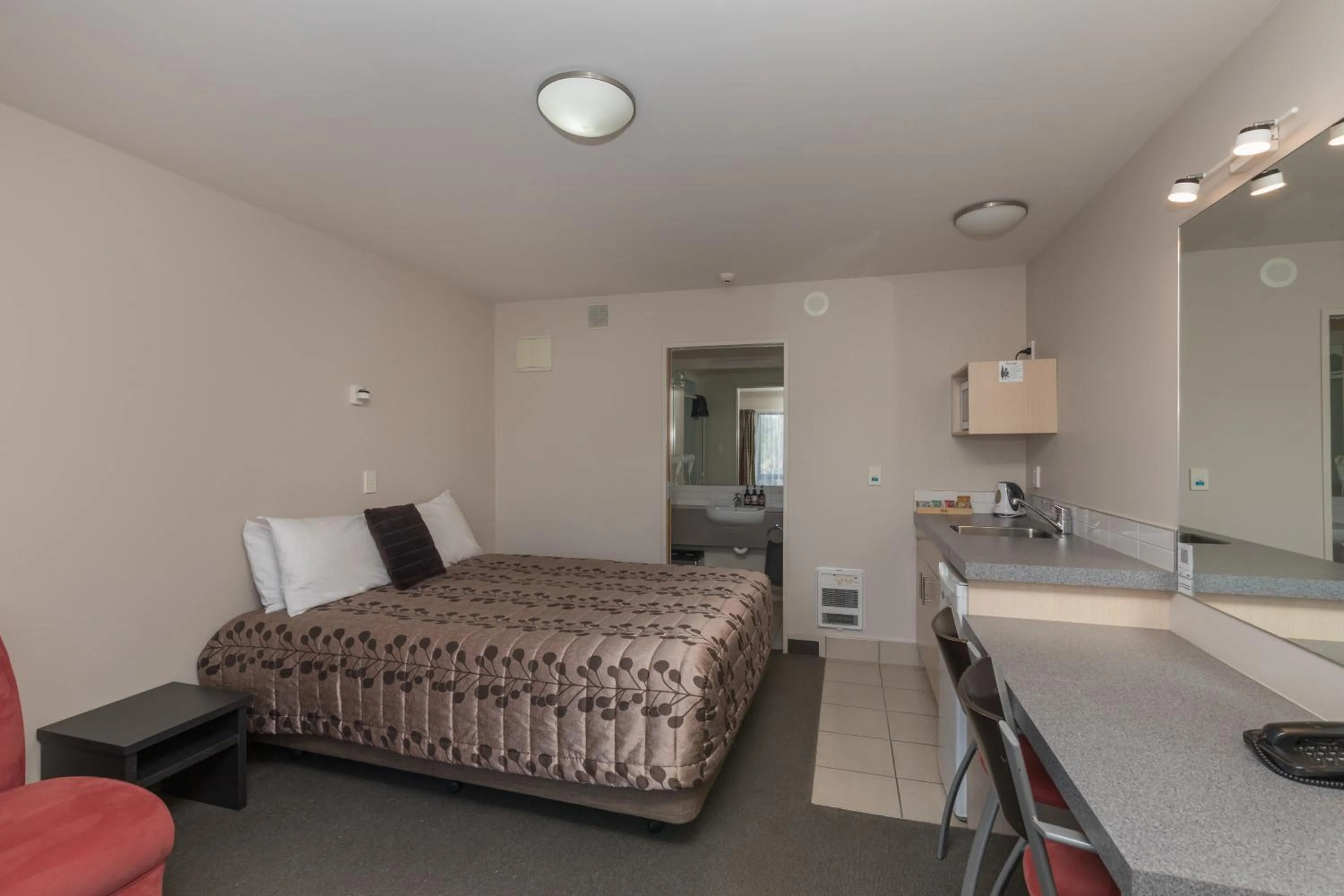 Superior Queen Studio  in Bella Vista Motel Fox Glacier