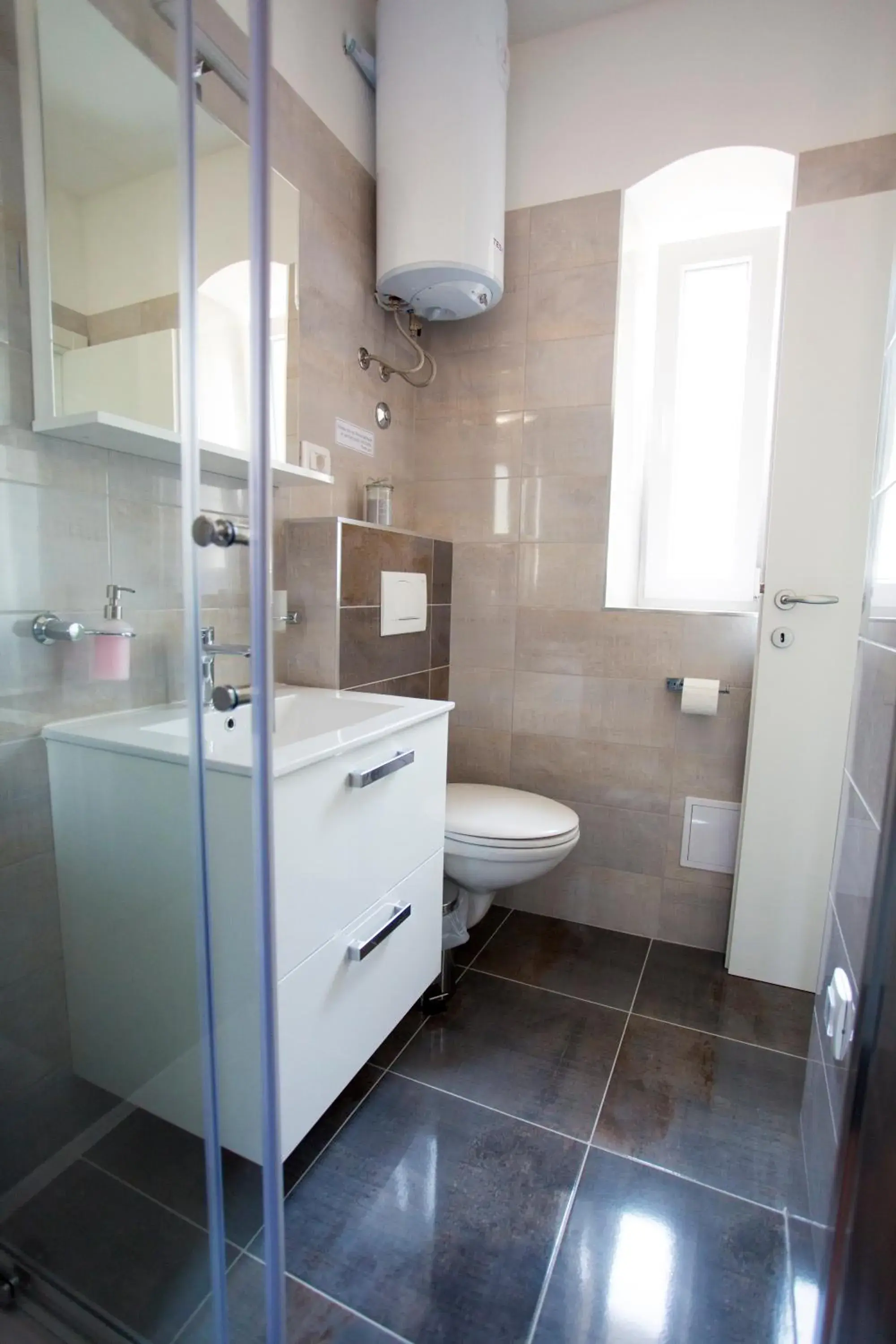 Deluxe Double or Twin Room in Nirvana rooms Split Deluxe Double or Twin Room in Nirvana rooms Split