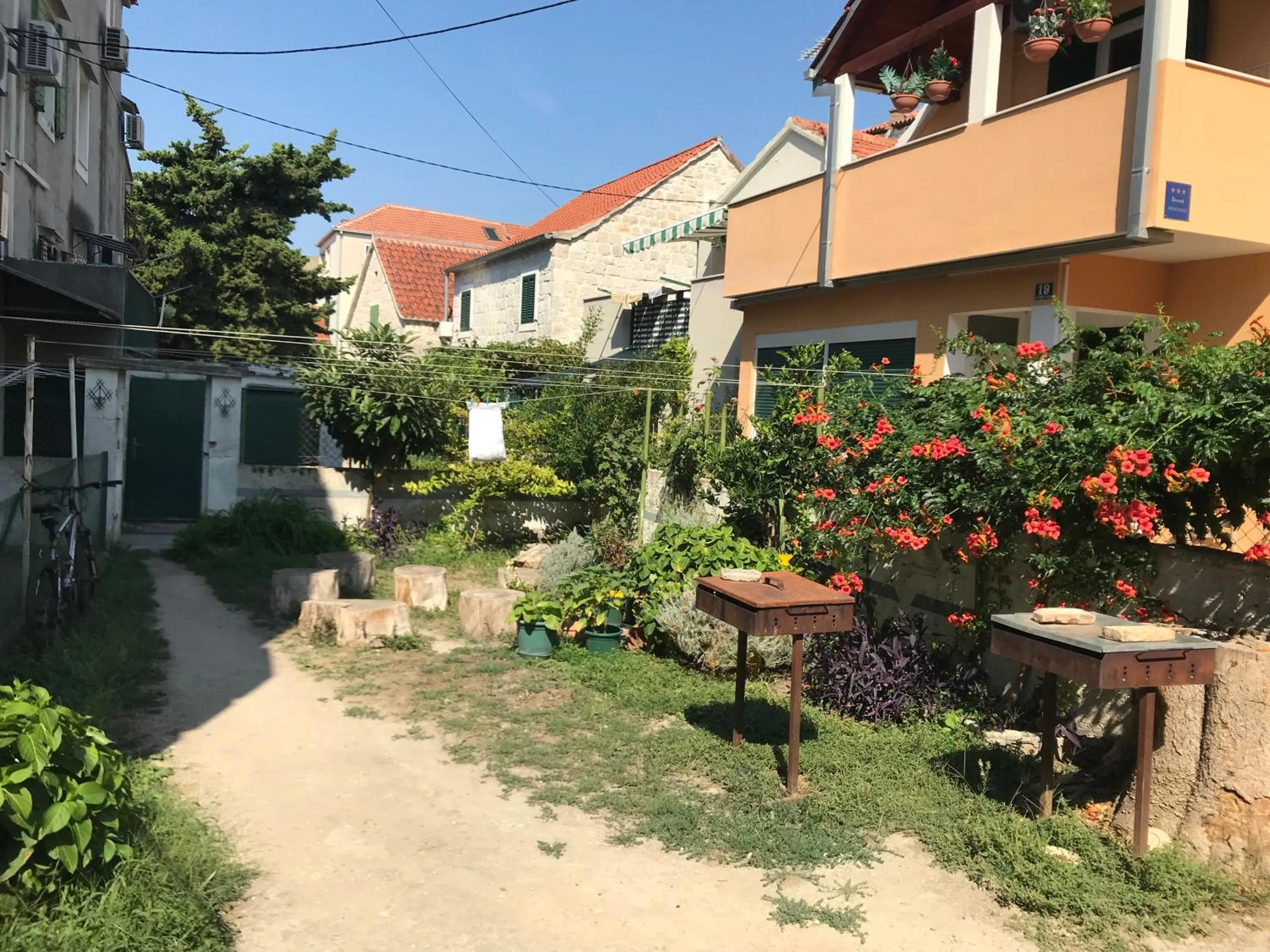 Garden in Nirvana rooms Split