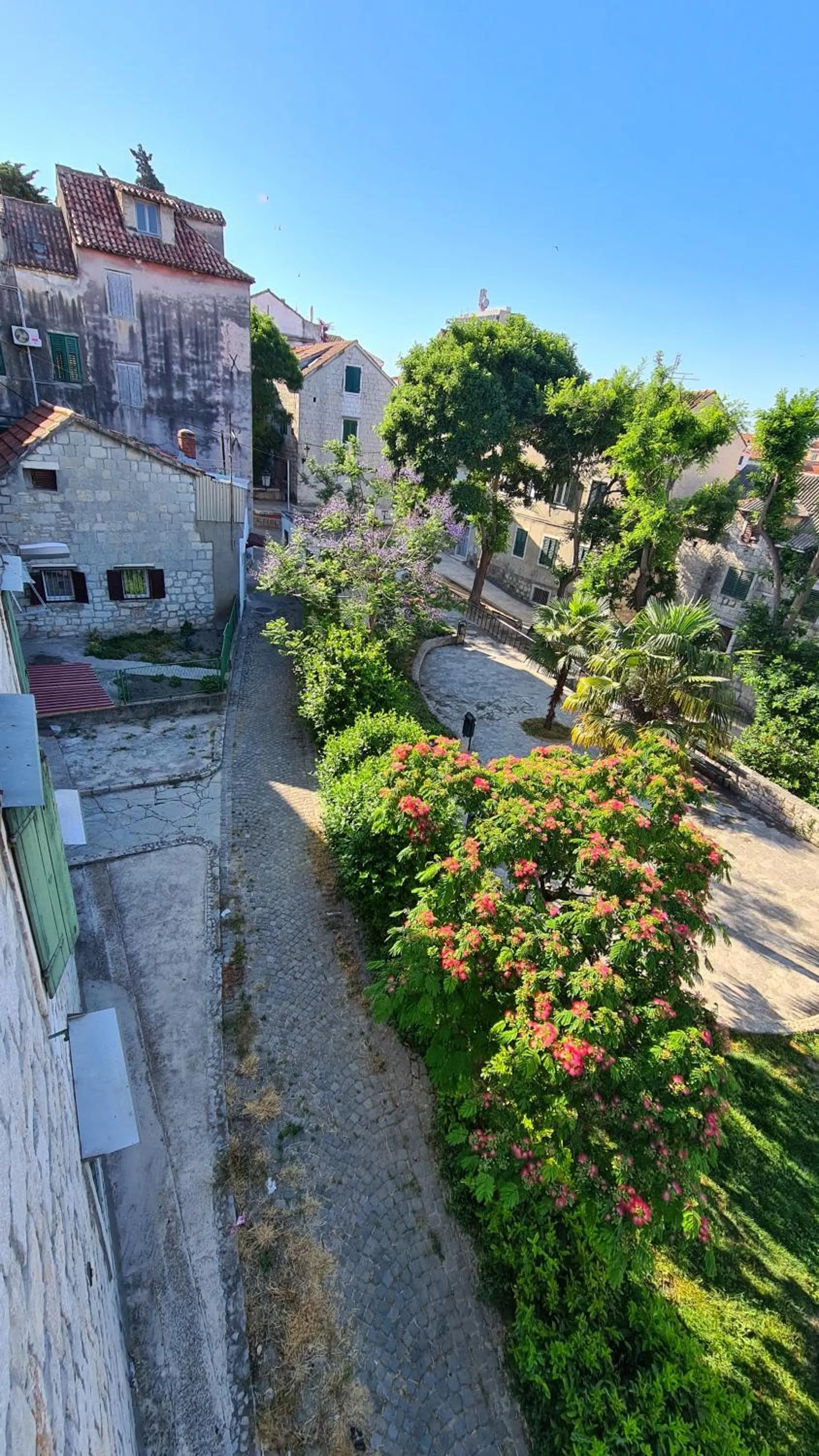 Neighbourhood in Nirvana rooms Split