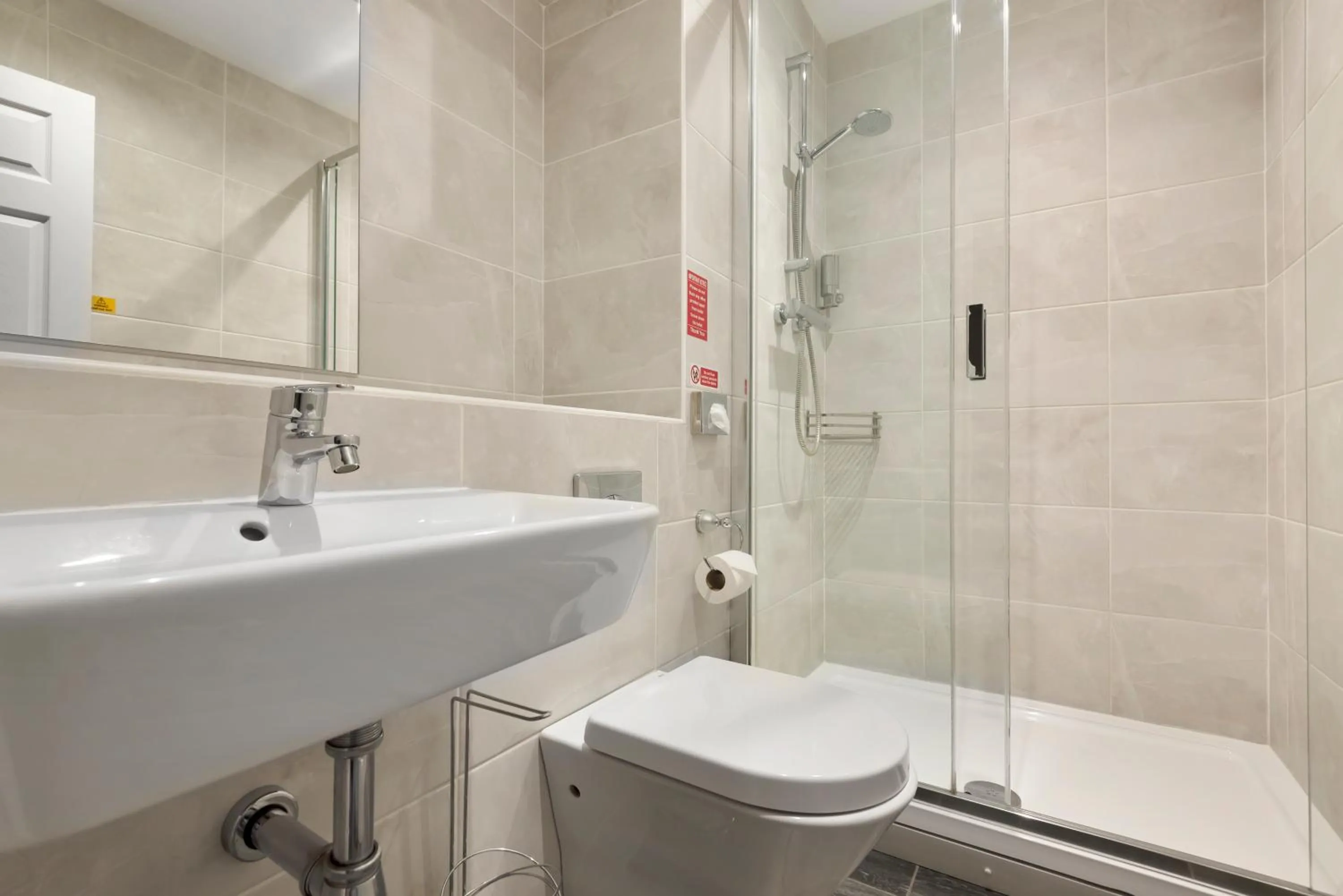 Hamble Retreat Studios and Lodge