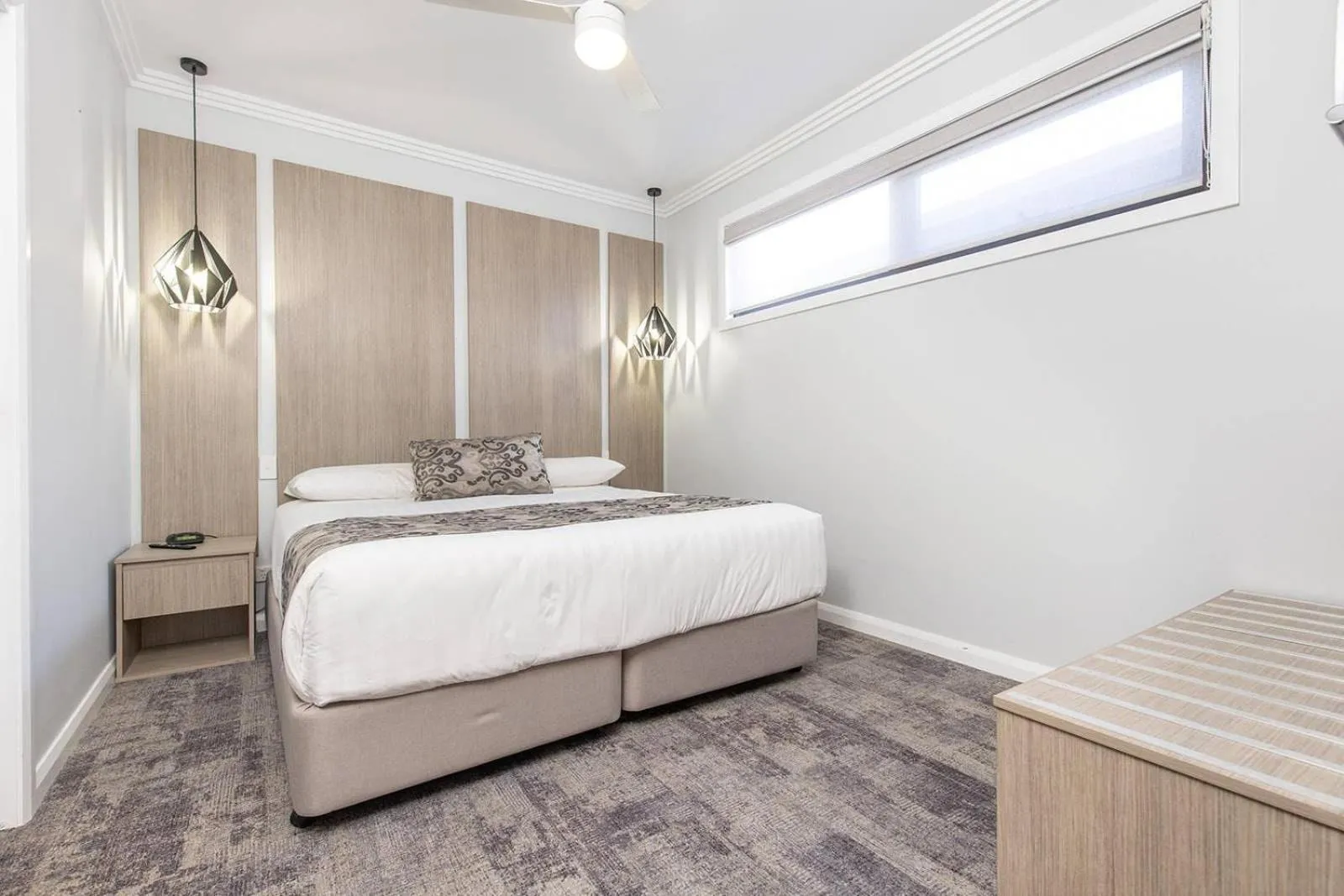 Bedroom, Bed in Comfort Inn Deakin Palms