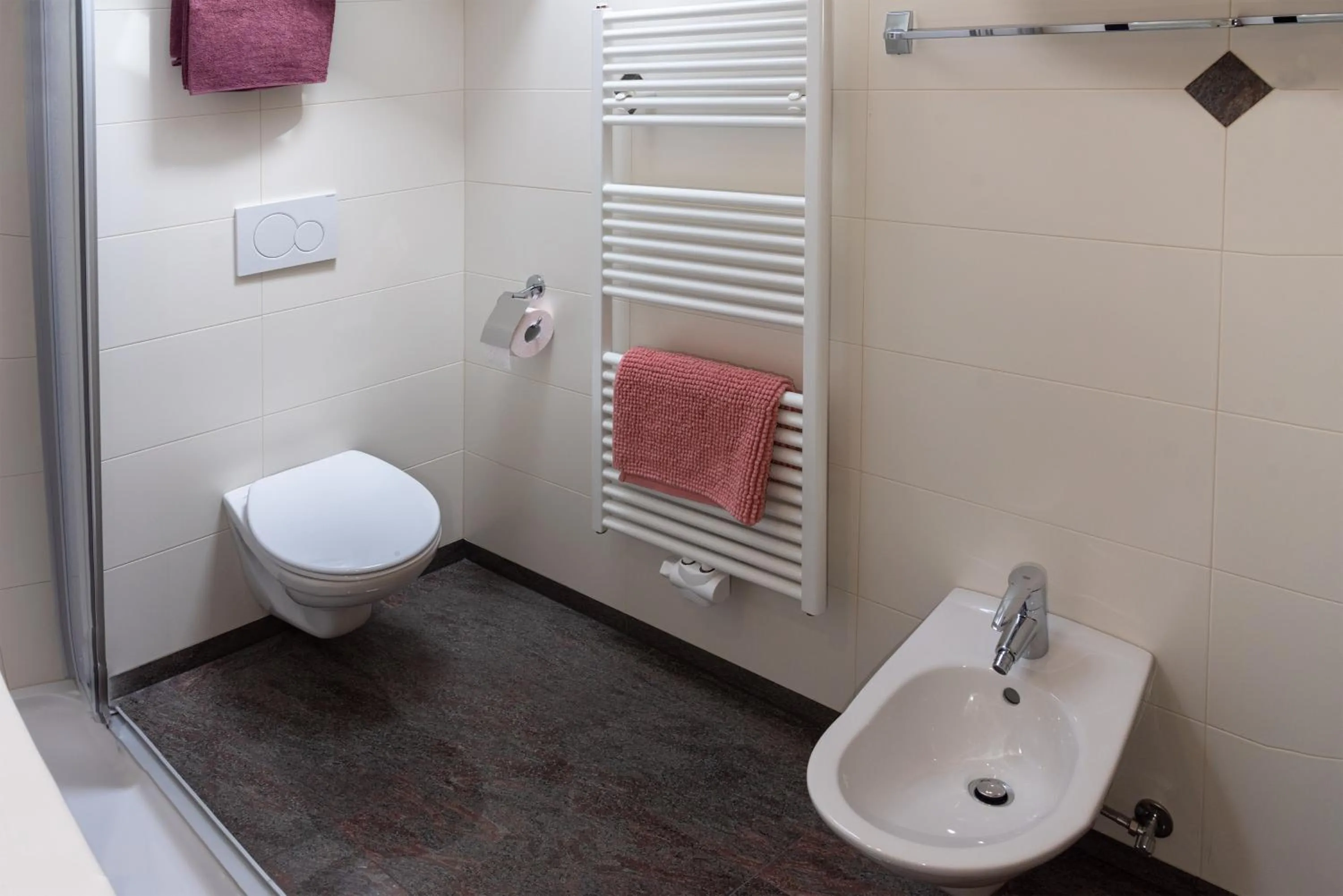 Toilet in Gästehaus Thaler