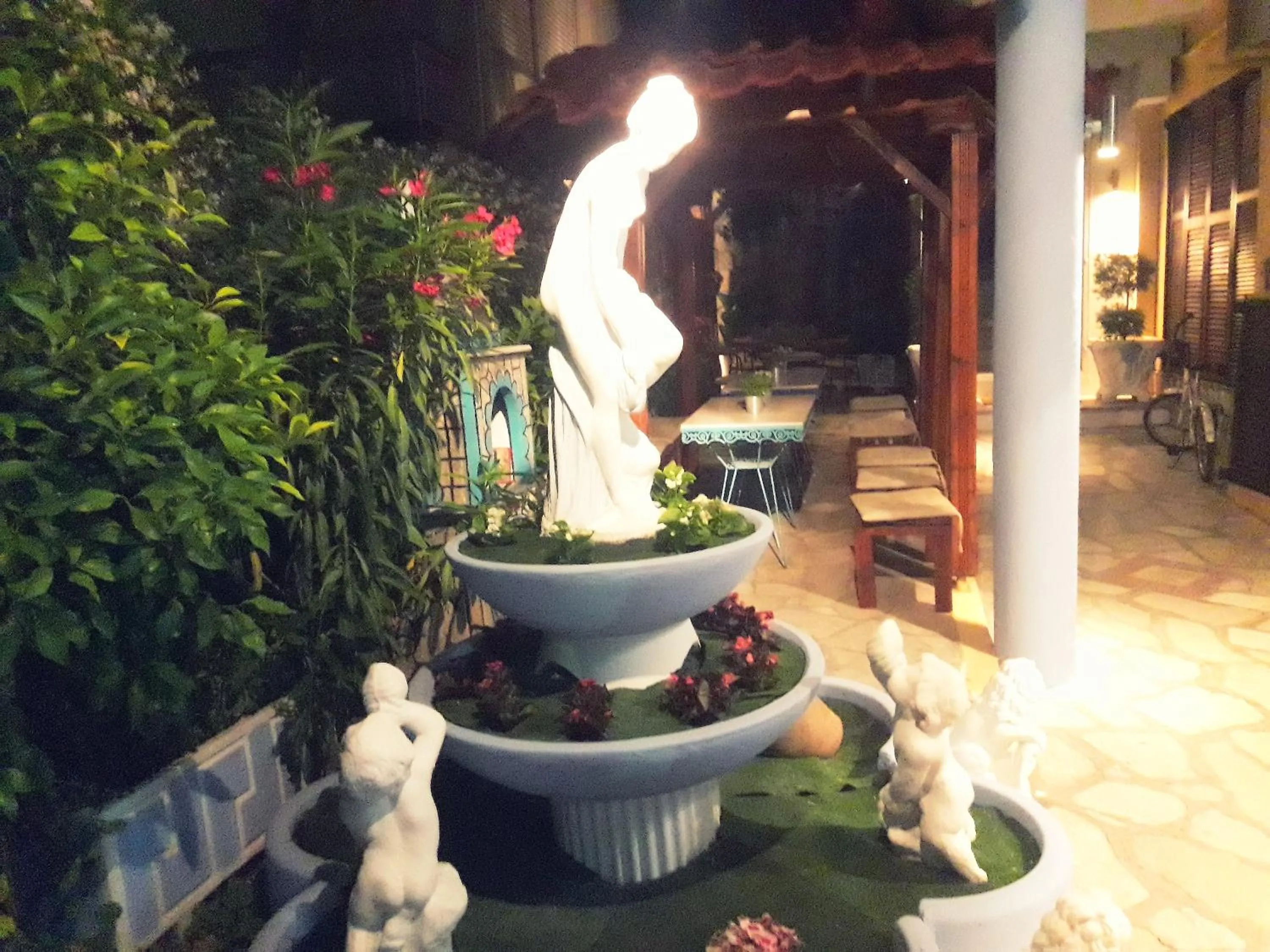 Garden in Artemis Studios & Apartments