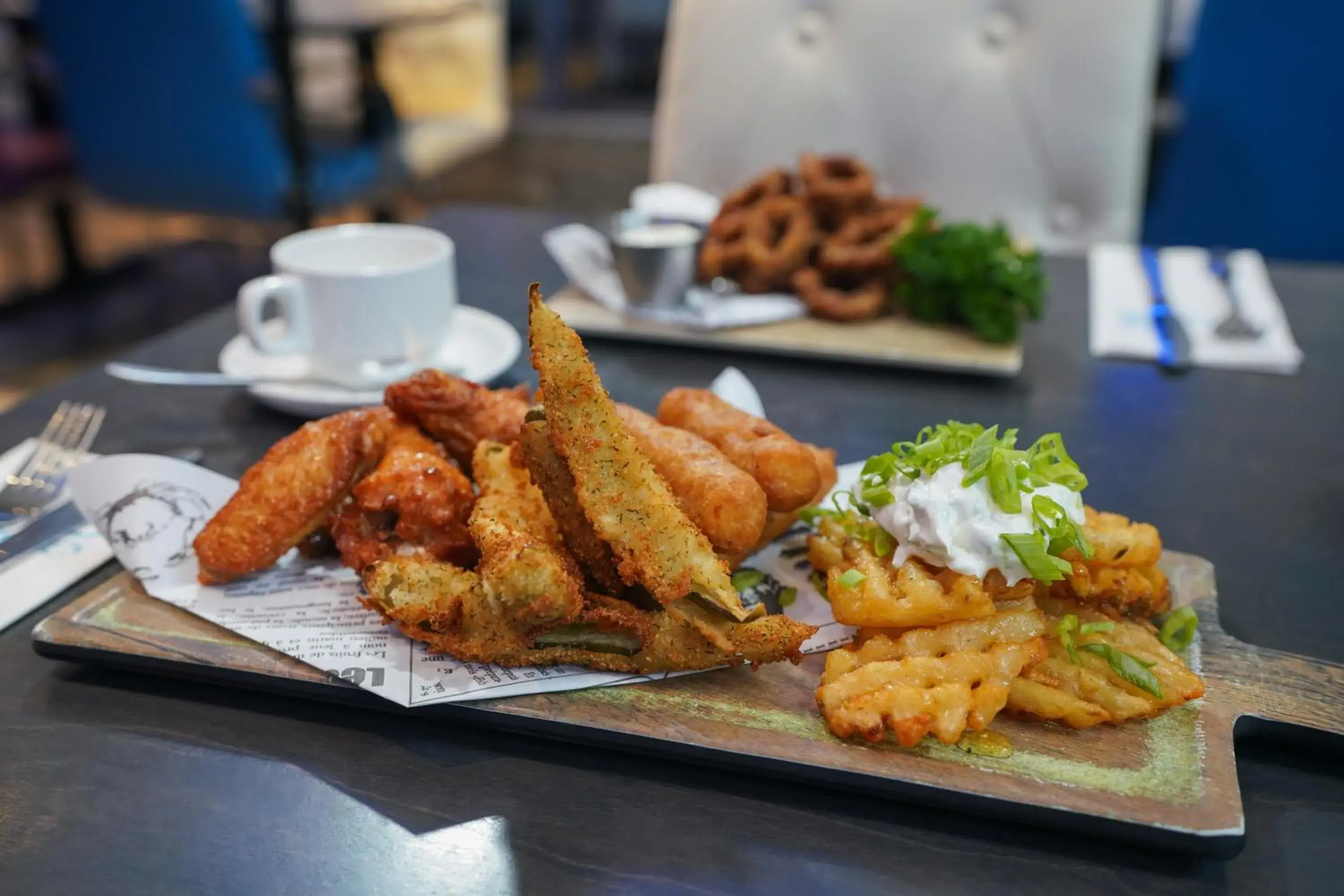 Restaurant/places to eat in L'Hôtel Québec par JARO Restaurant/places to eat in L'Hôtel Québec par JARO