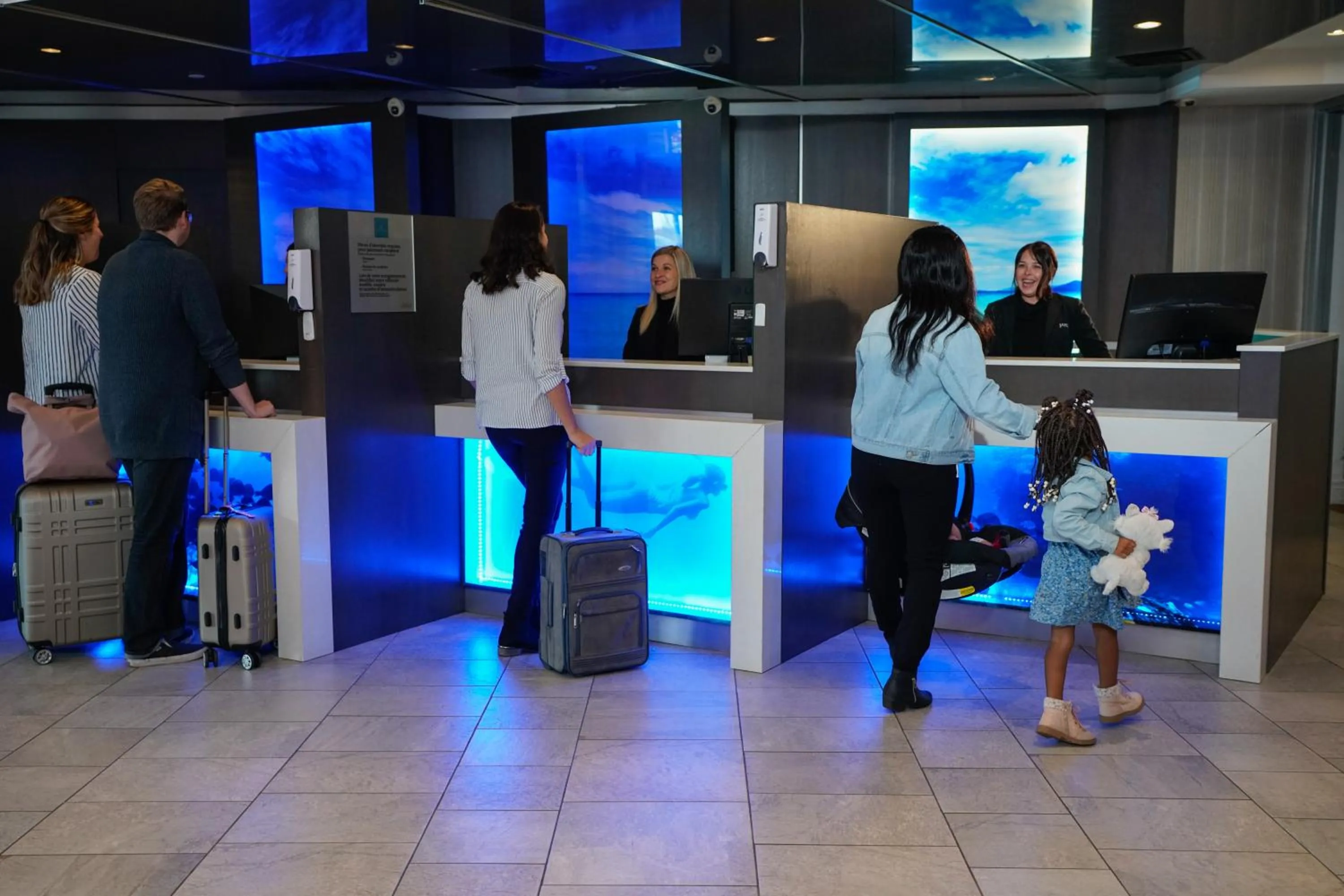 Lobby or reception in L'Hôtel Québec par JARO