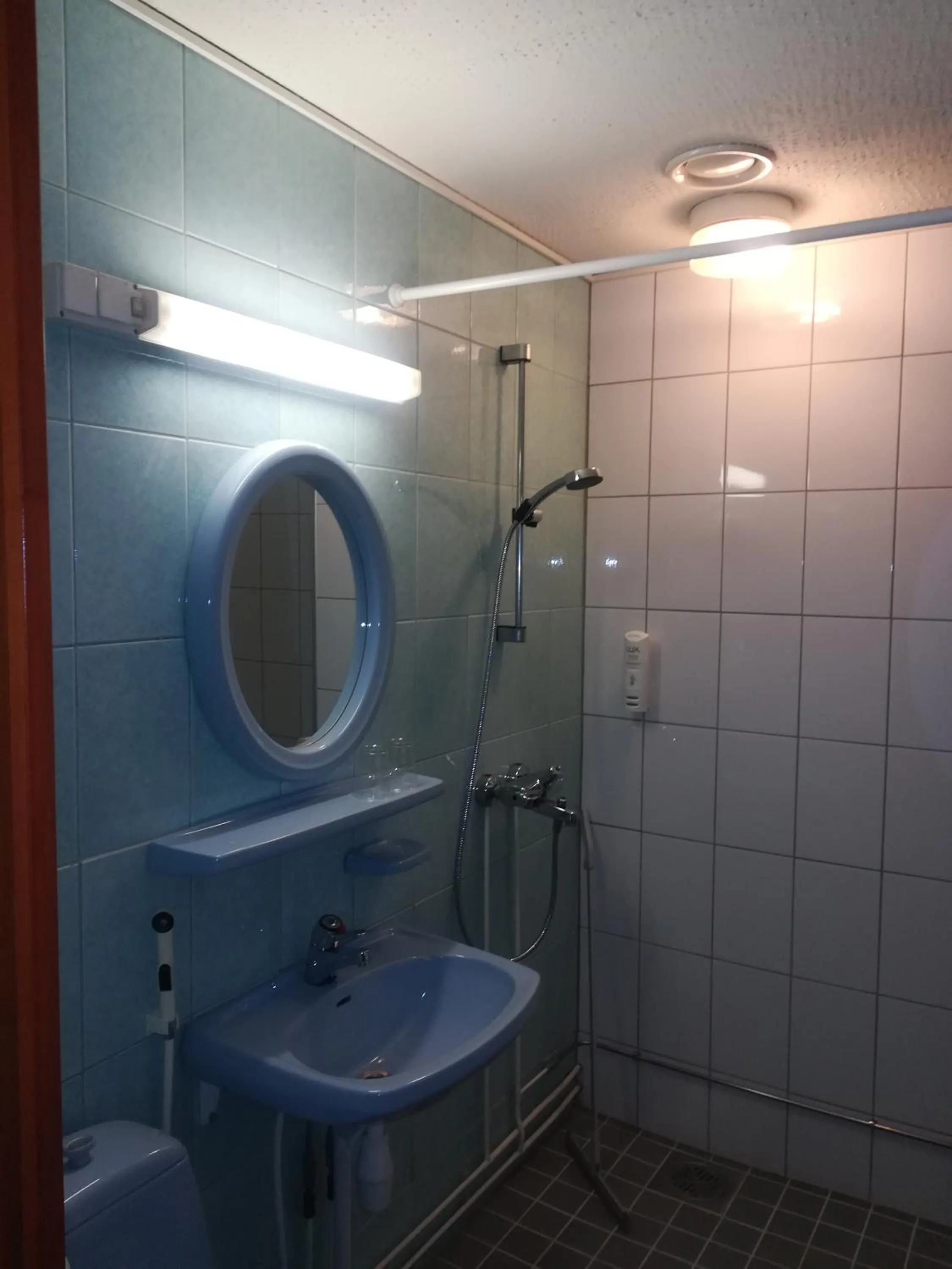 Shower in Hotelli Pogostan Hovi