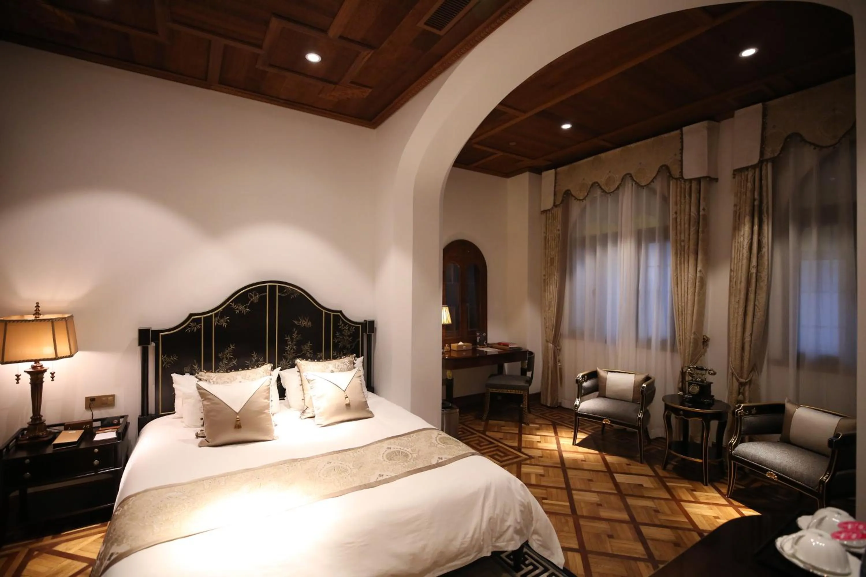 Bed in Shanghai Moller Villa Hotel