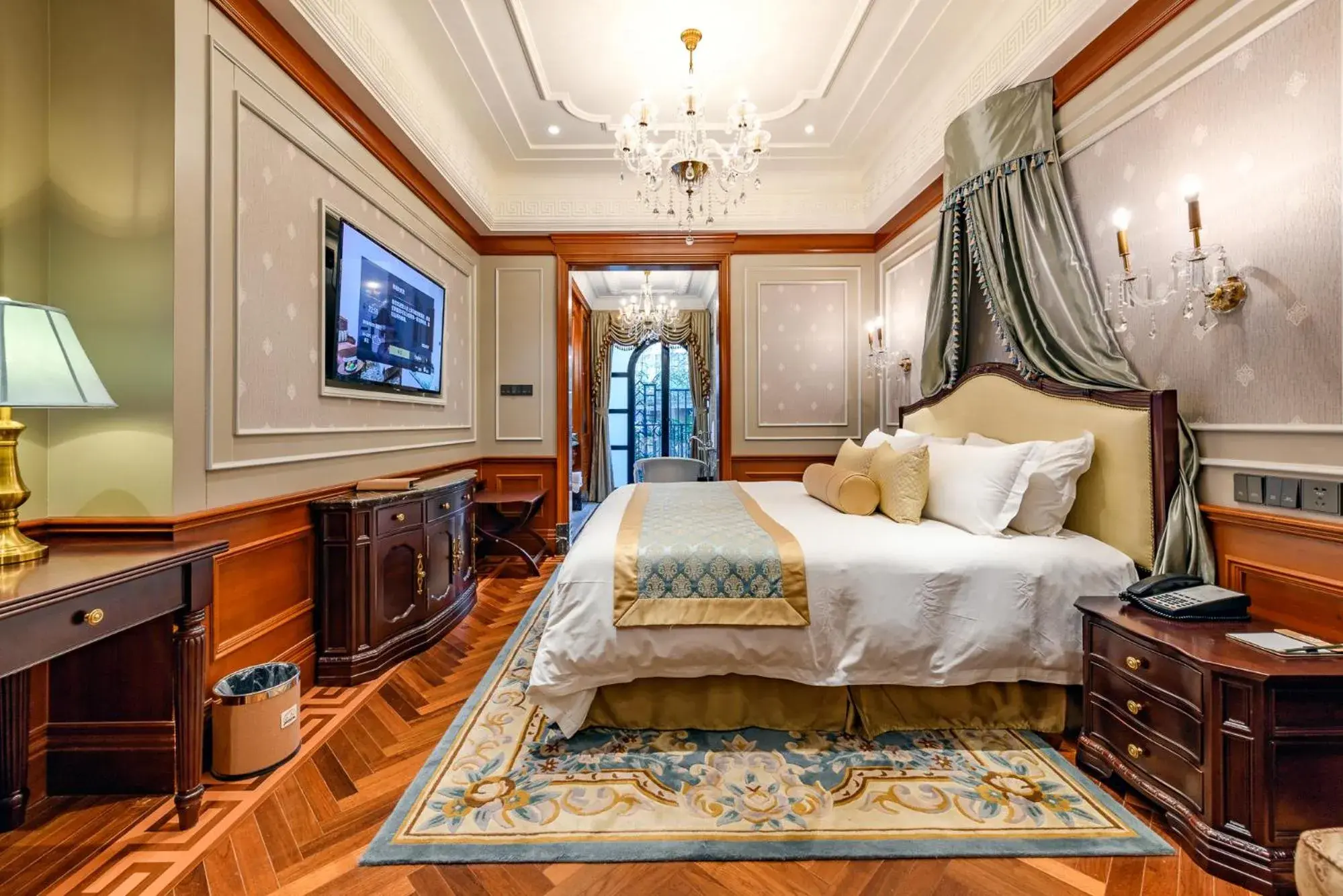 Bed in Shanghai Moller Villa Hotel Bed in Shanghai Moller Villa Hotel