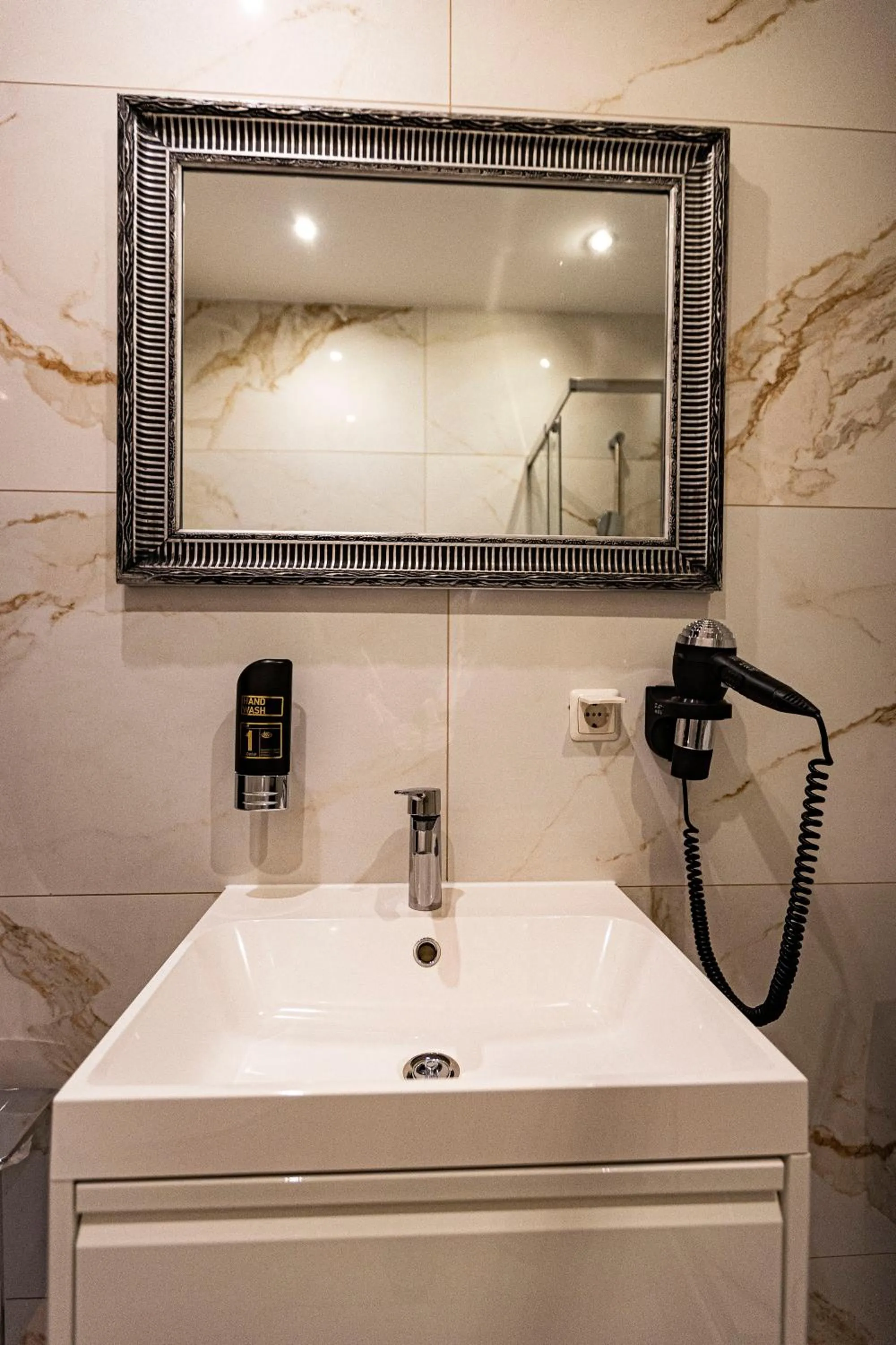 Bathroom in Hotel Klimt