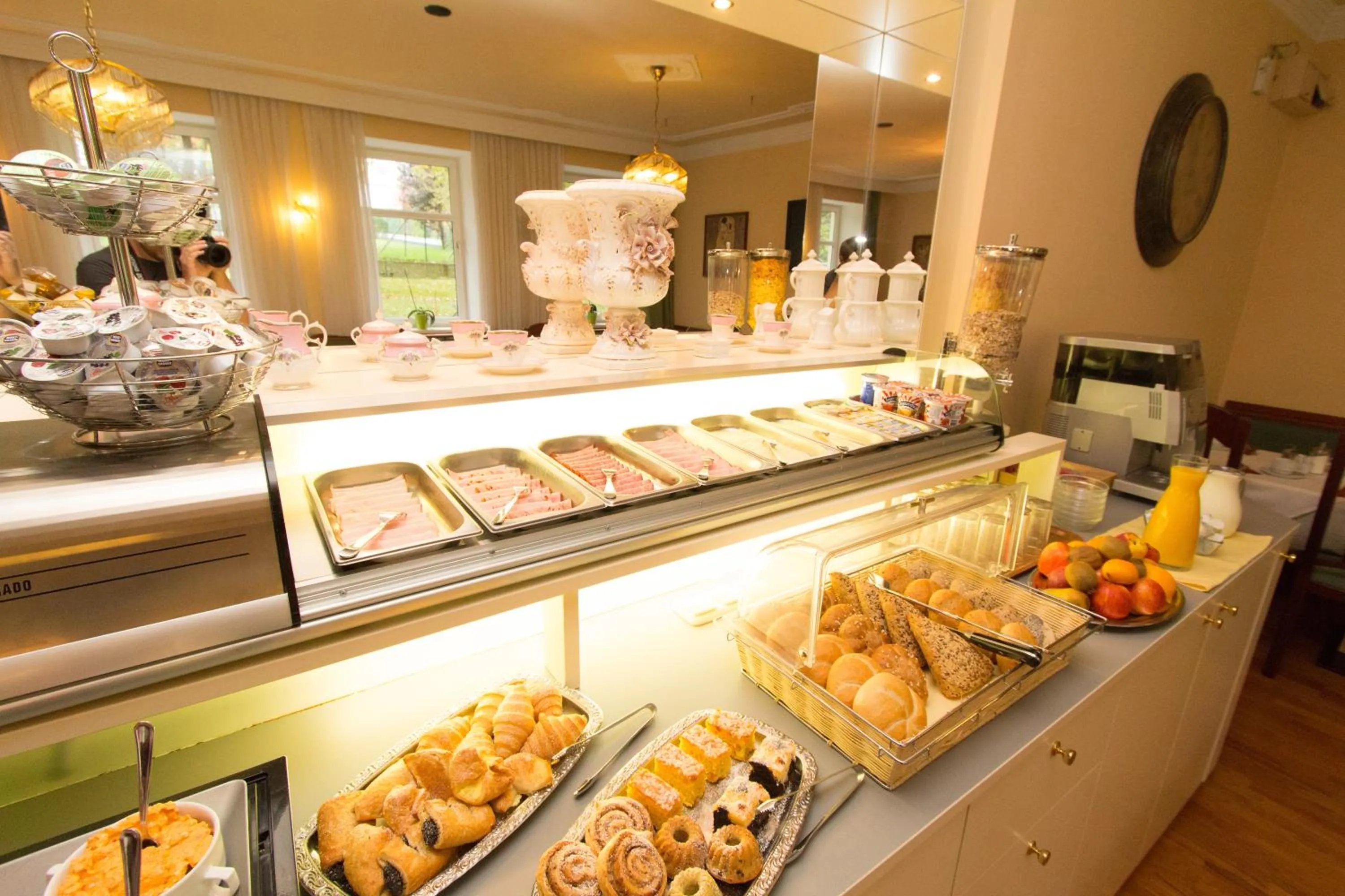 Restaurant/places to eat in Hotel Klimt