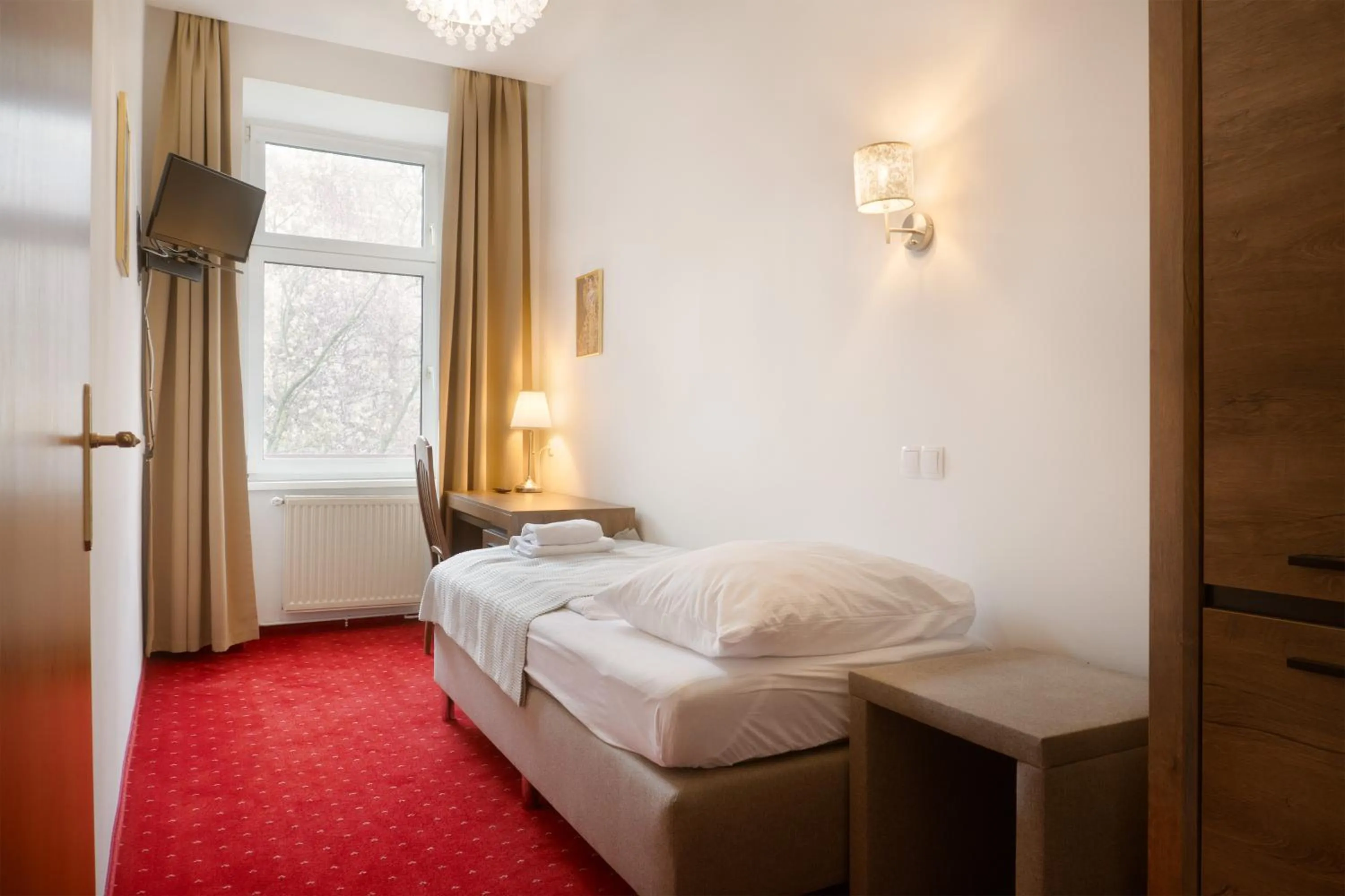 Bed in Hotel Klimt