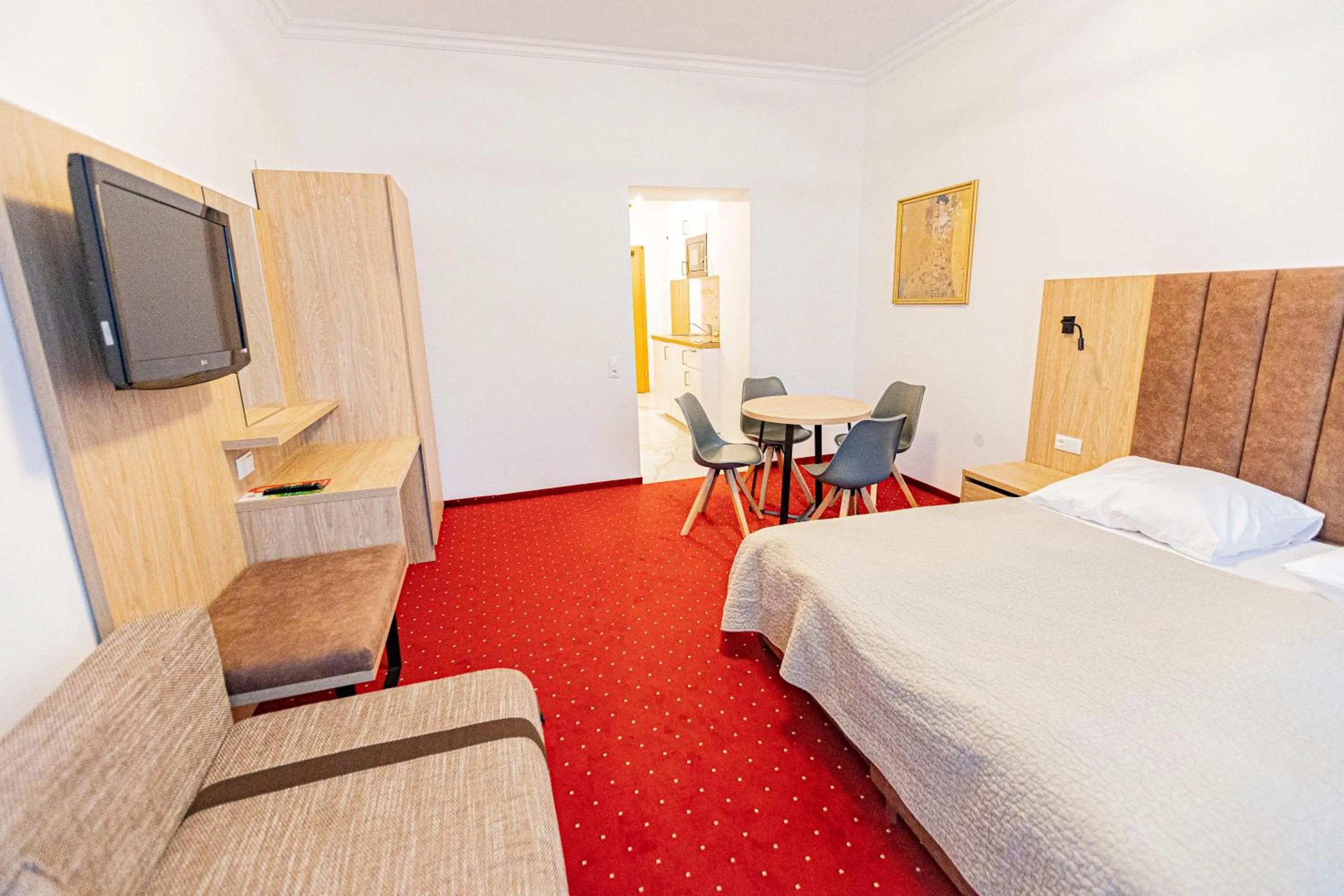 Photo of the whole room, Bed in Hotel Klimt