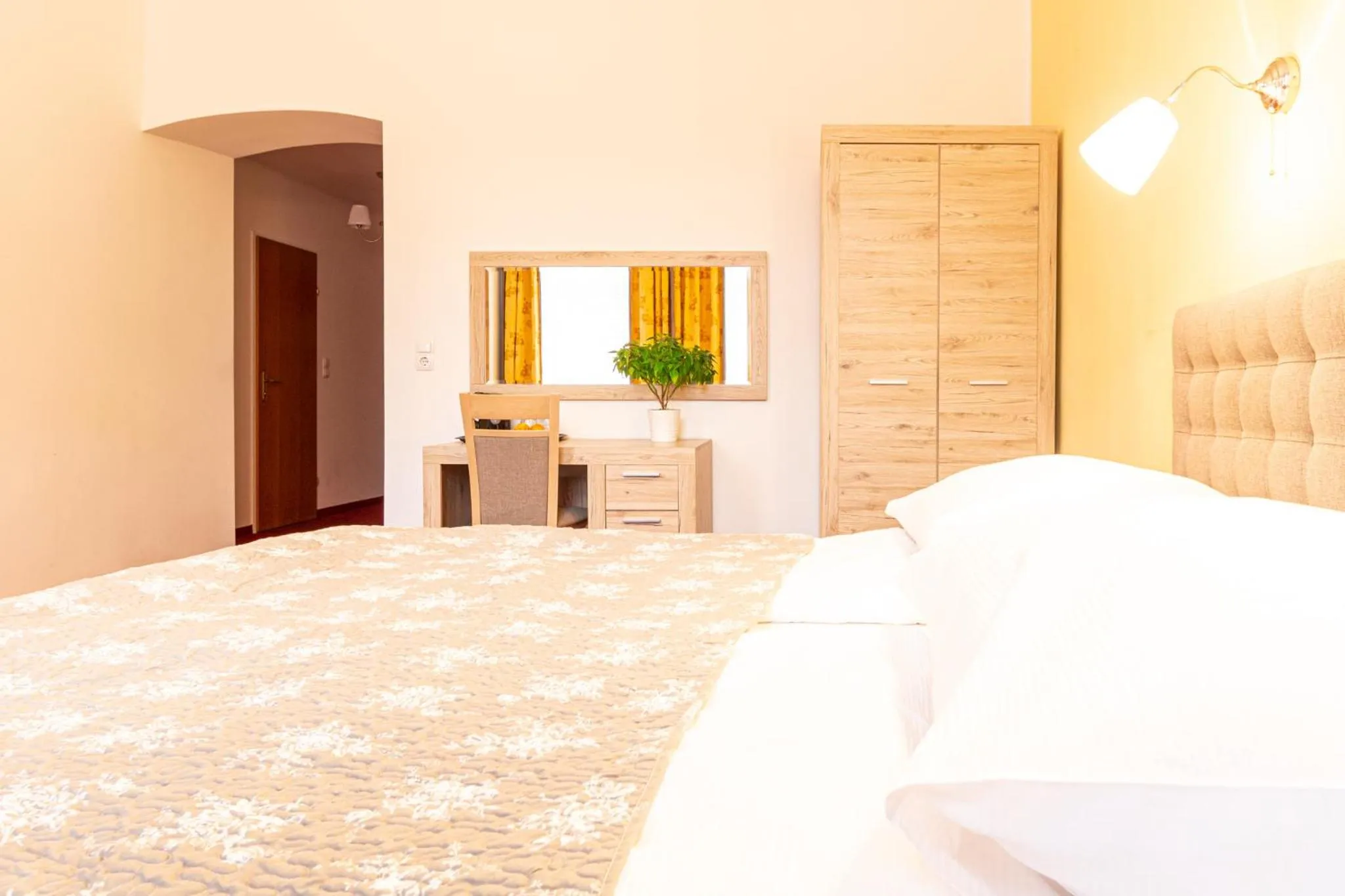 Photo of the whole room, Bed in Hotel Klimt