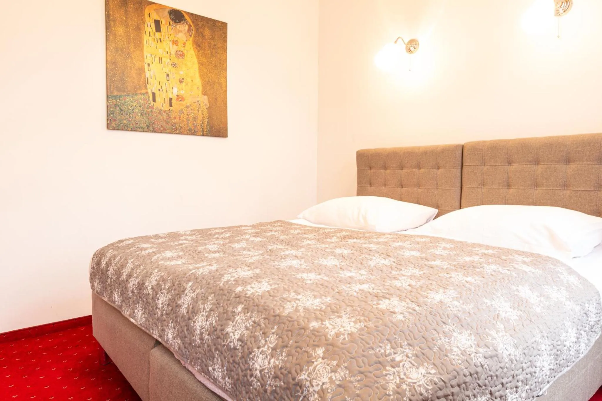 Bed in Hotel Klimt